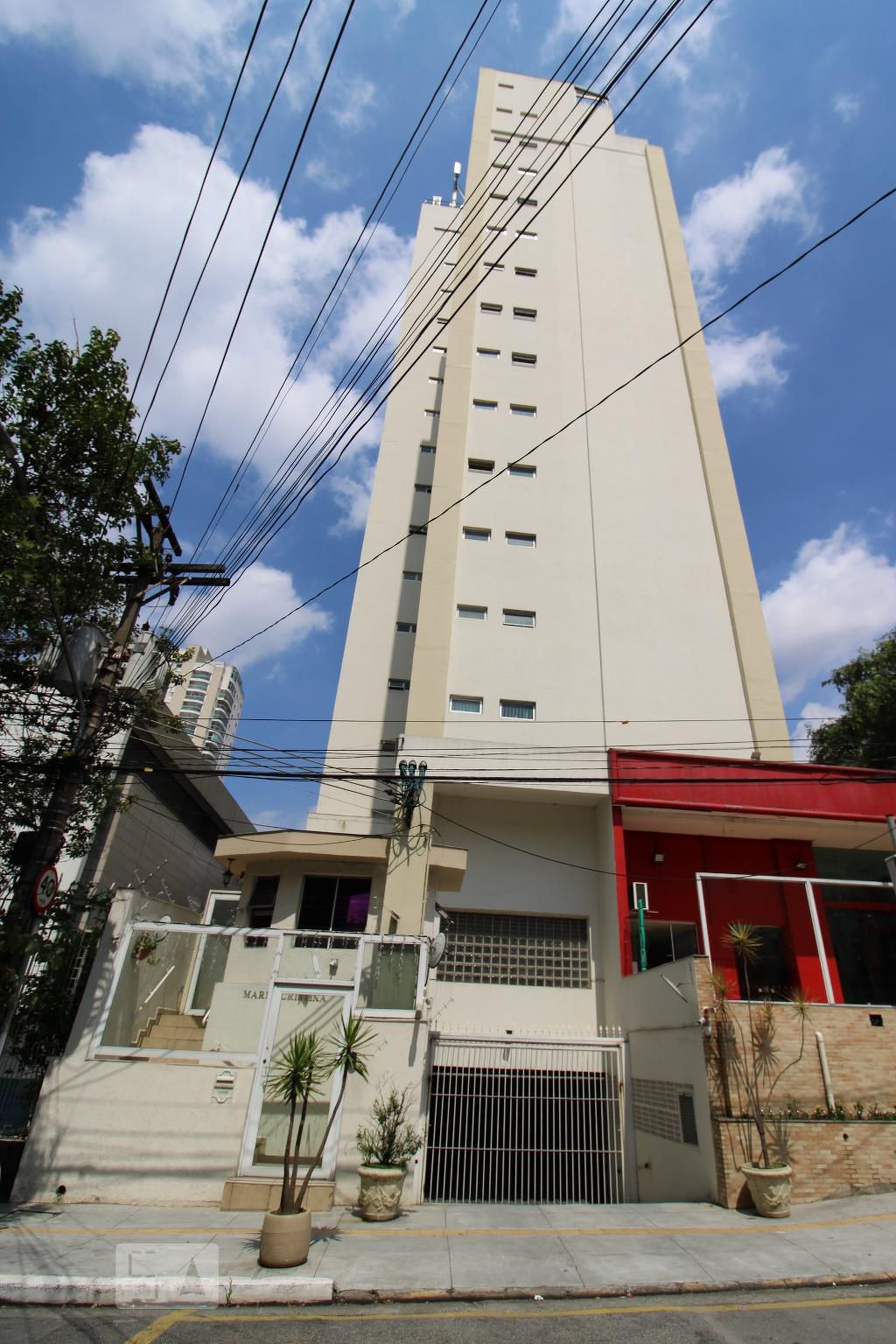 Fachada do prédio Condomínio Maria Cristina