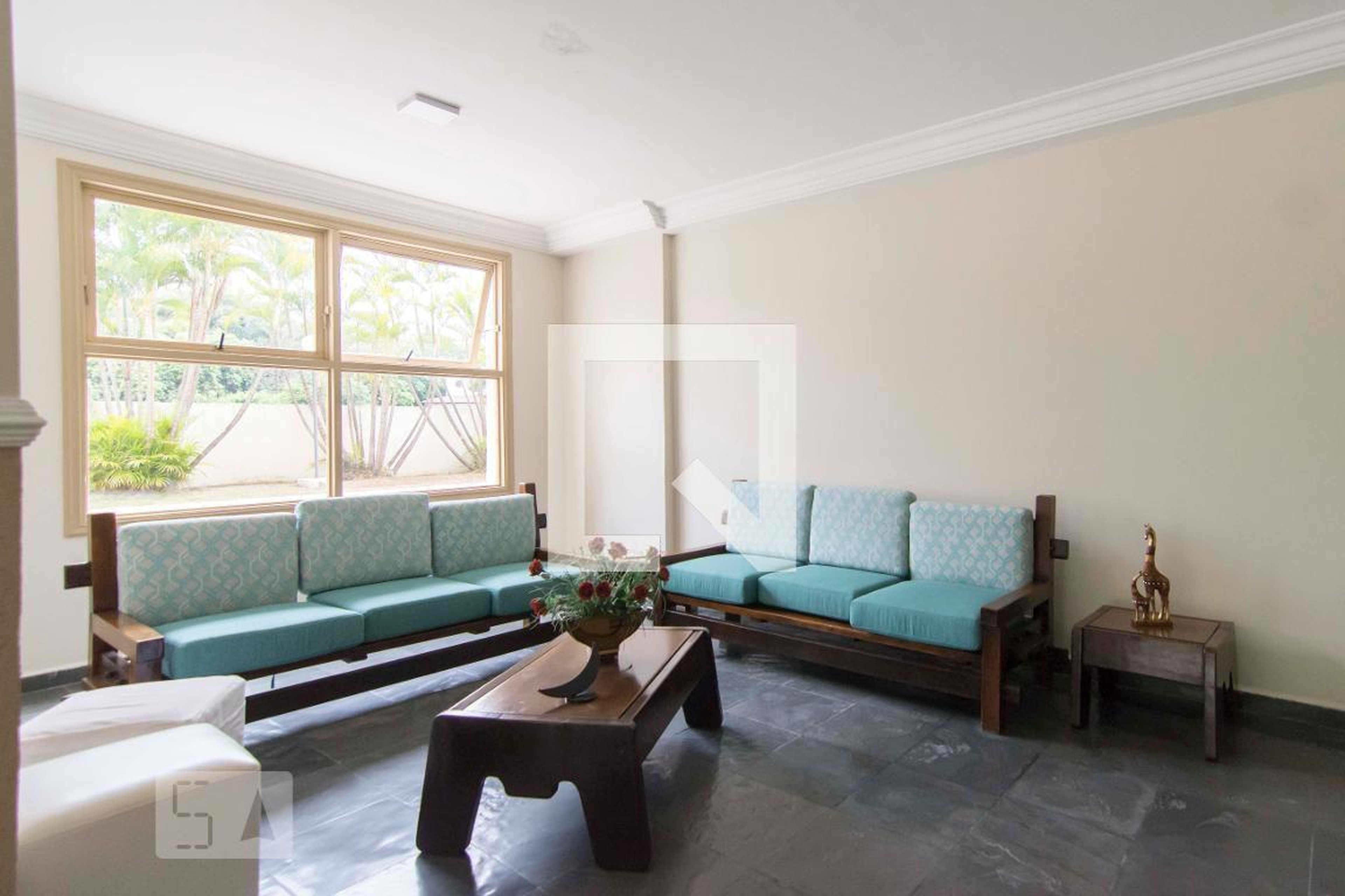 Hall - Base das Canoas