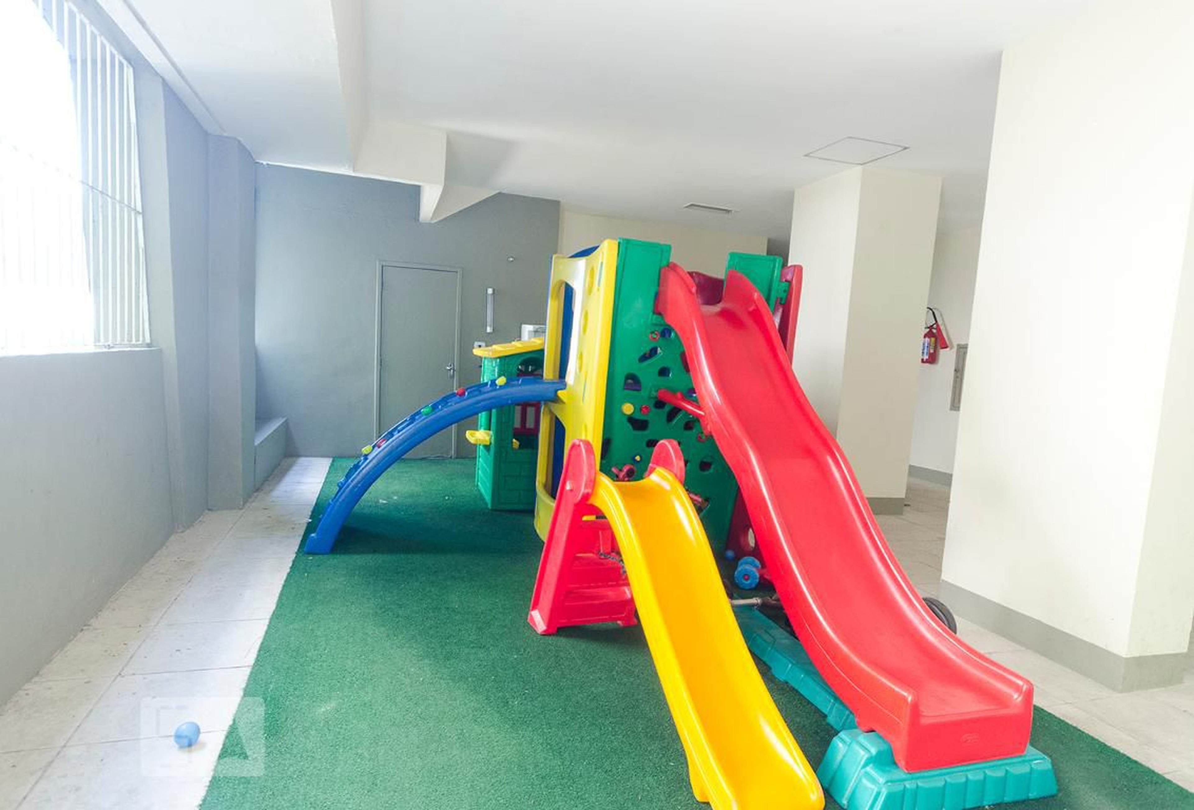 PLAYGROUND - Edifício Residencial Cândido Portinari  (Lagoa)