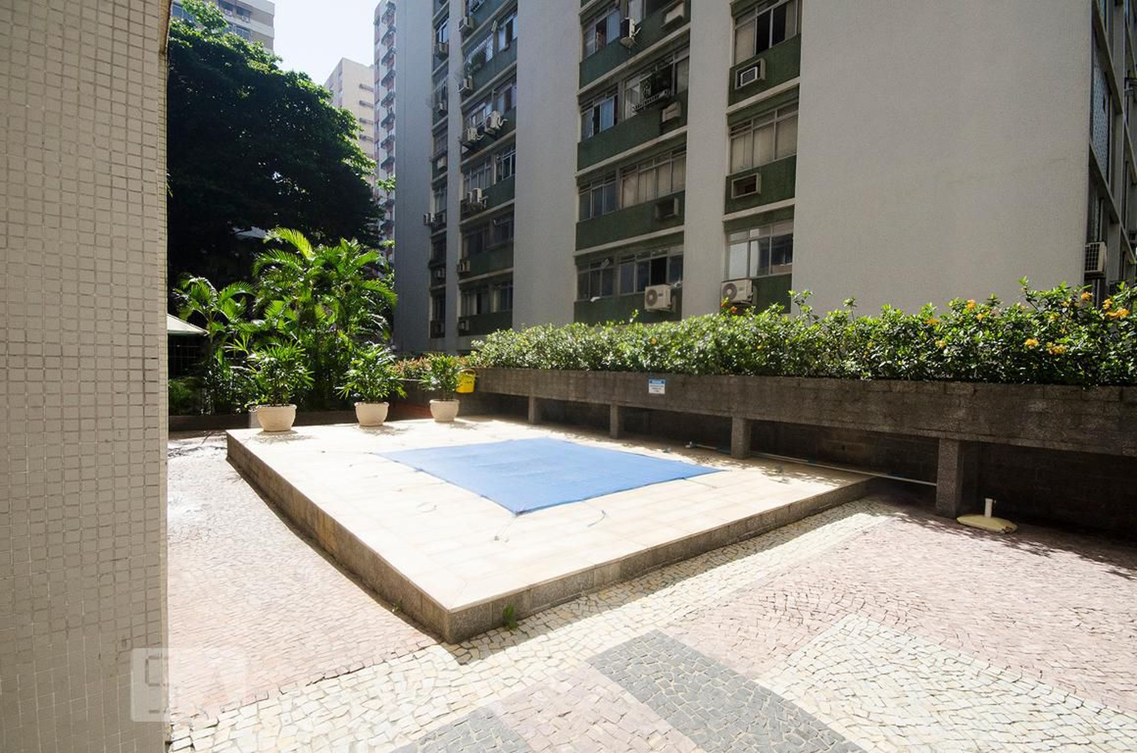 PISCINA - Edifício Anzio