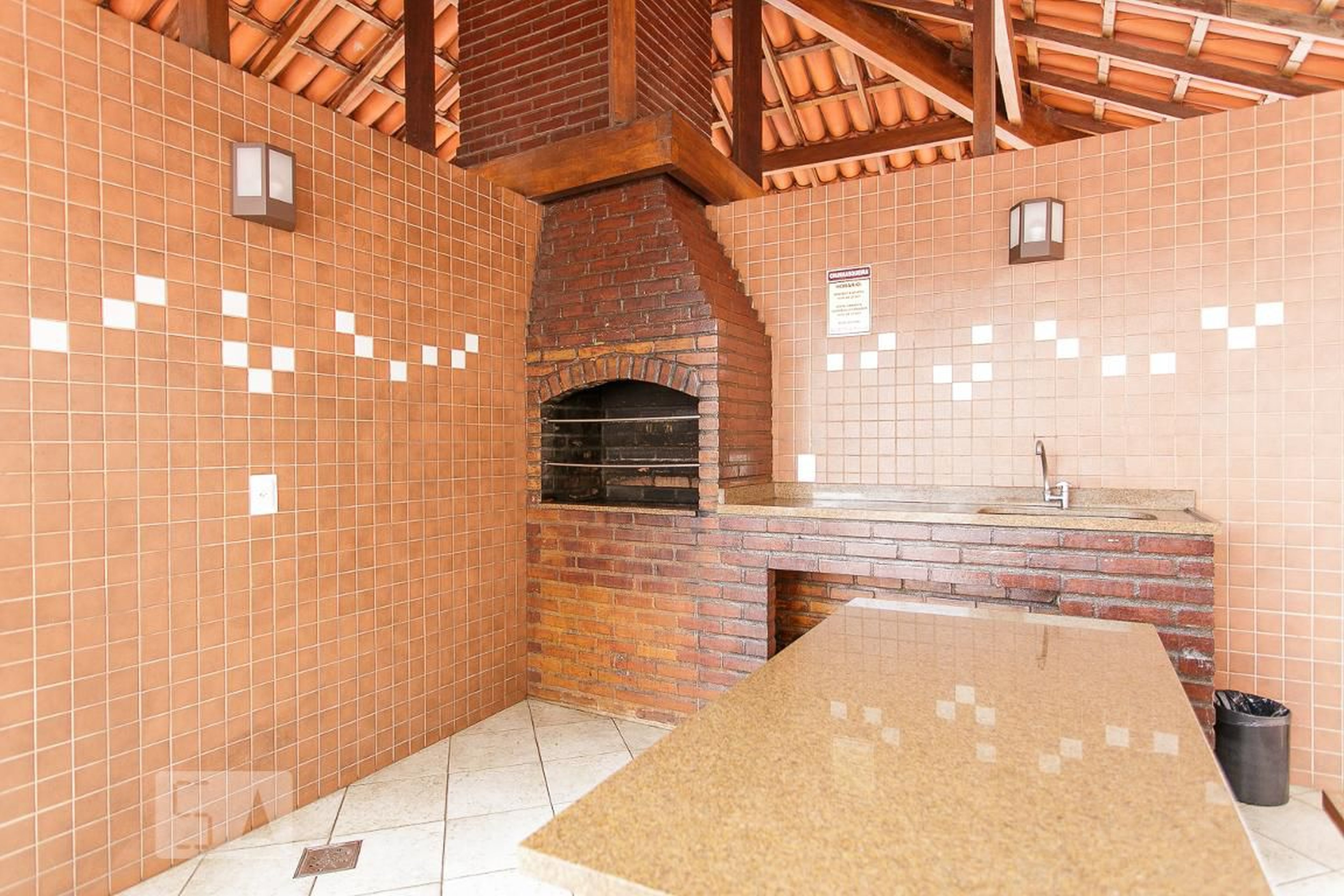 CHURRASQUEIRA - Mundo Novo