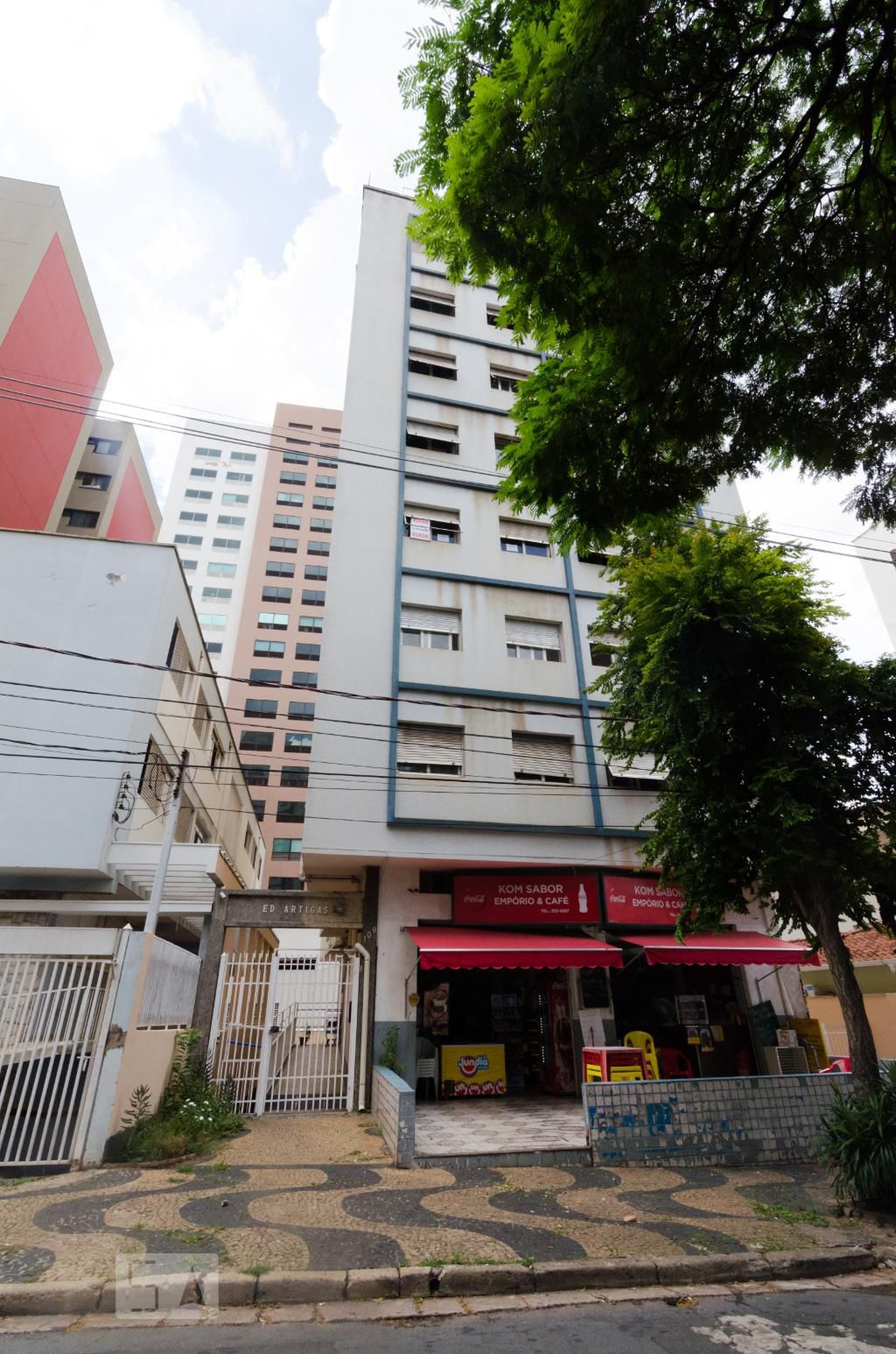 Fachada do prédio Condomínio Artigas