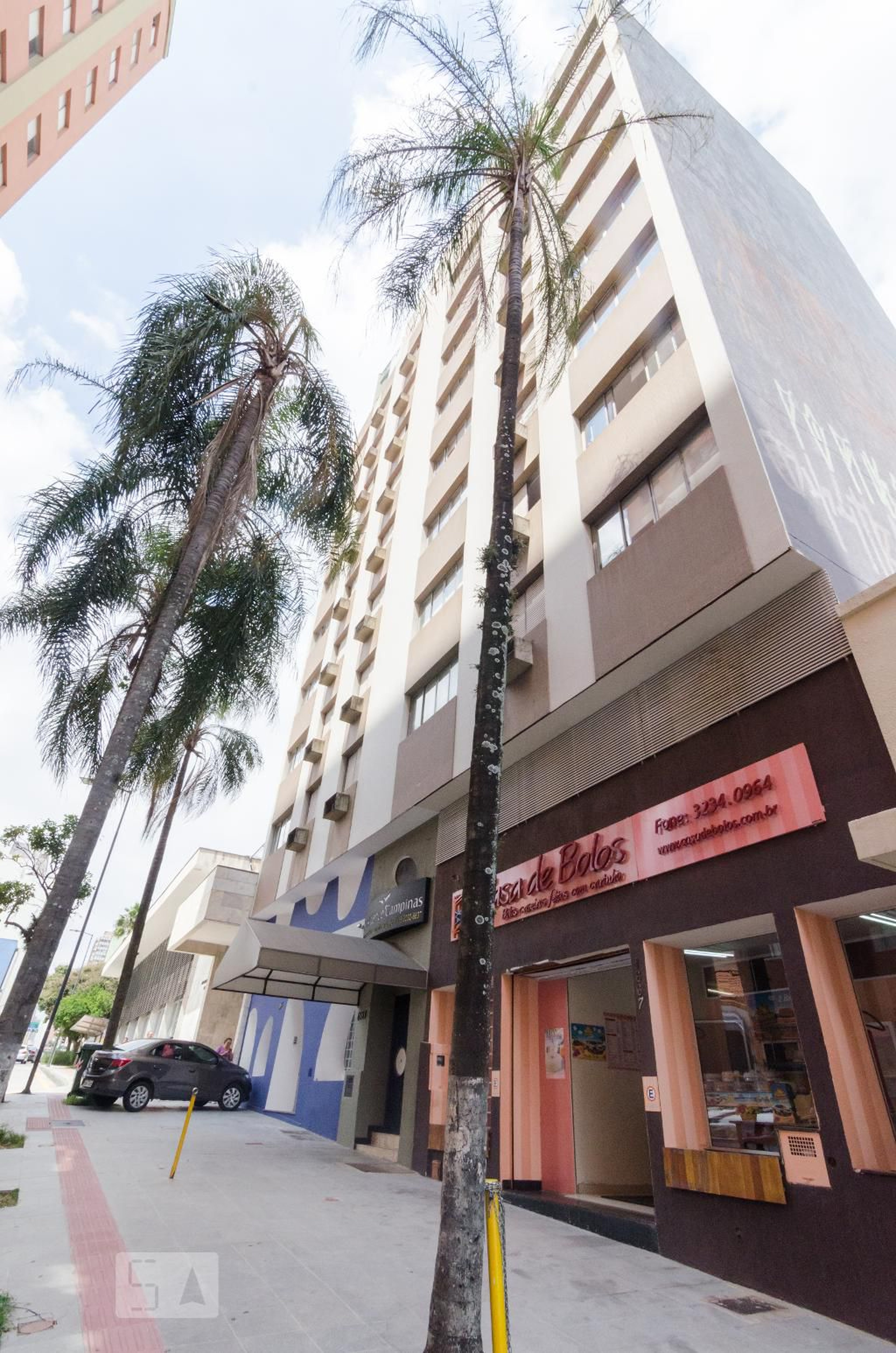 Fachada do prédio Condomínio em Avenida Francisco Glicério, 1663