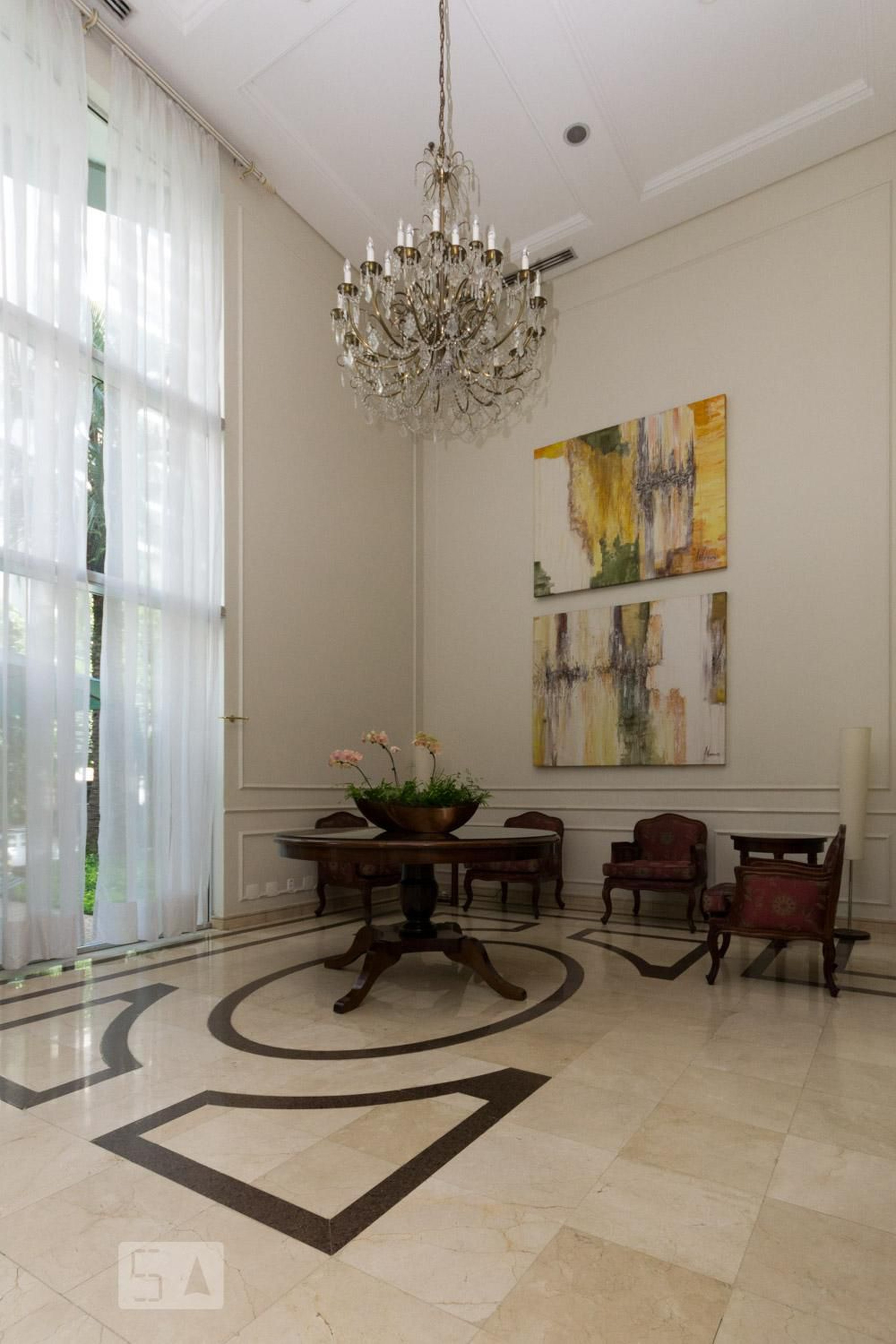 Hall - Quality Suites Oscar Freire