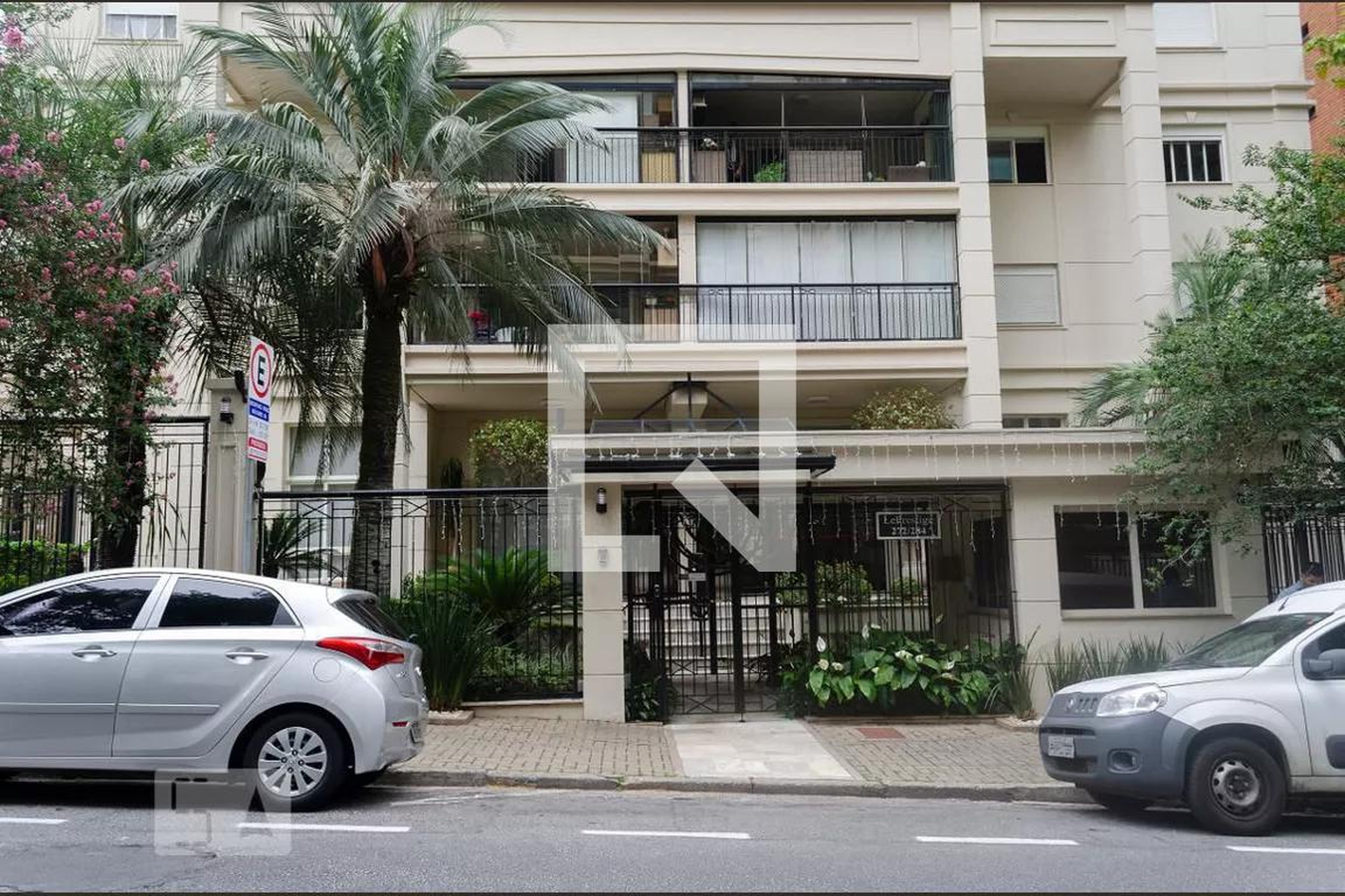 Fachada Condomínio Le Prestige