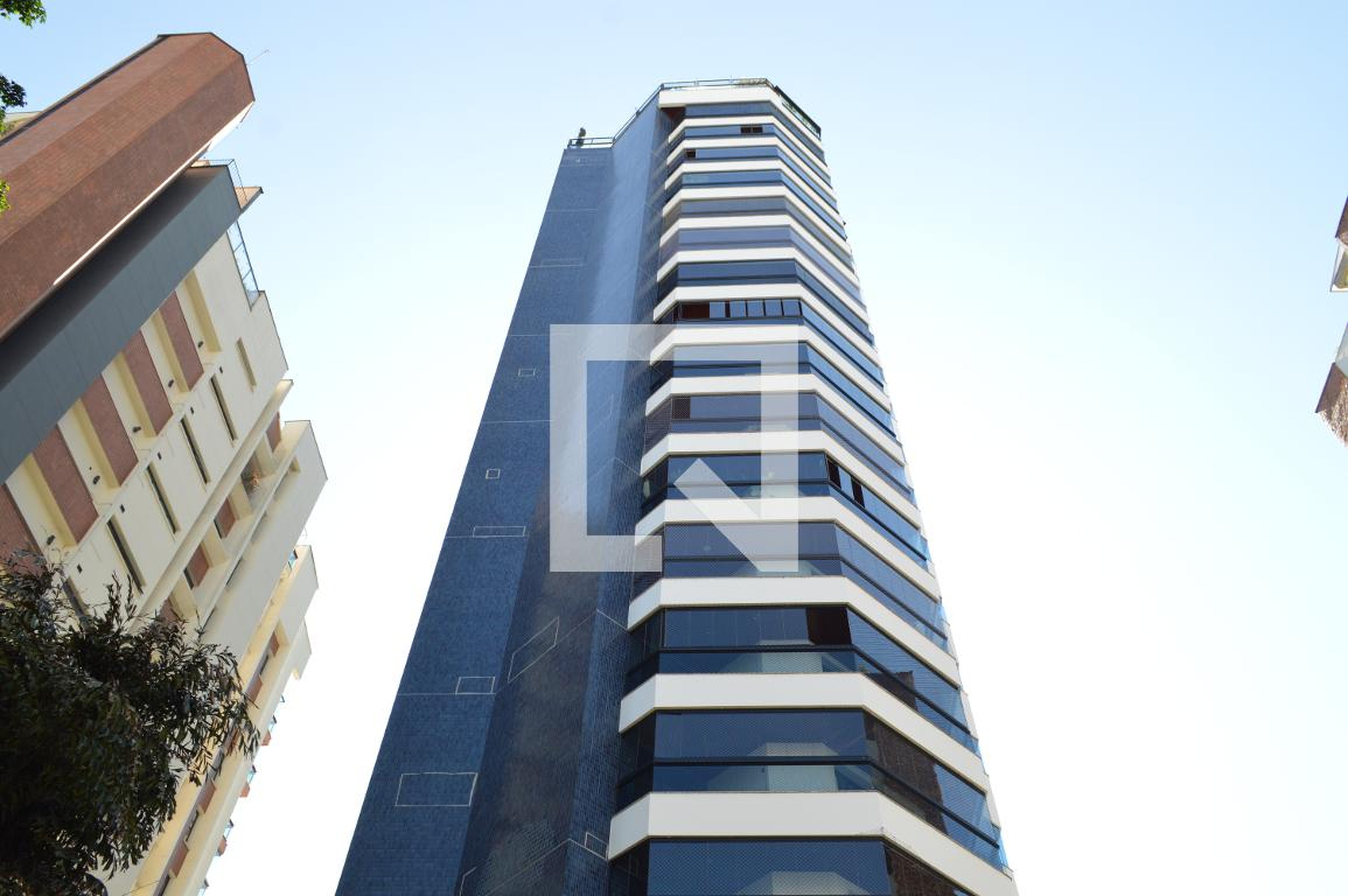 Fachada Condomínio Saint Paul