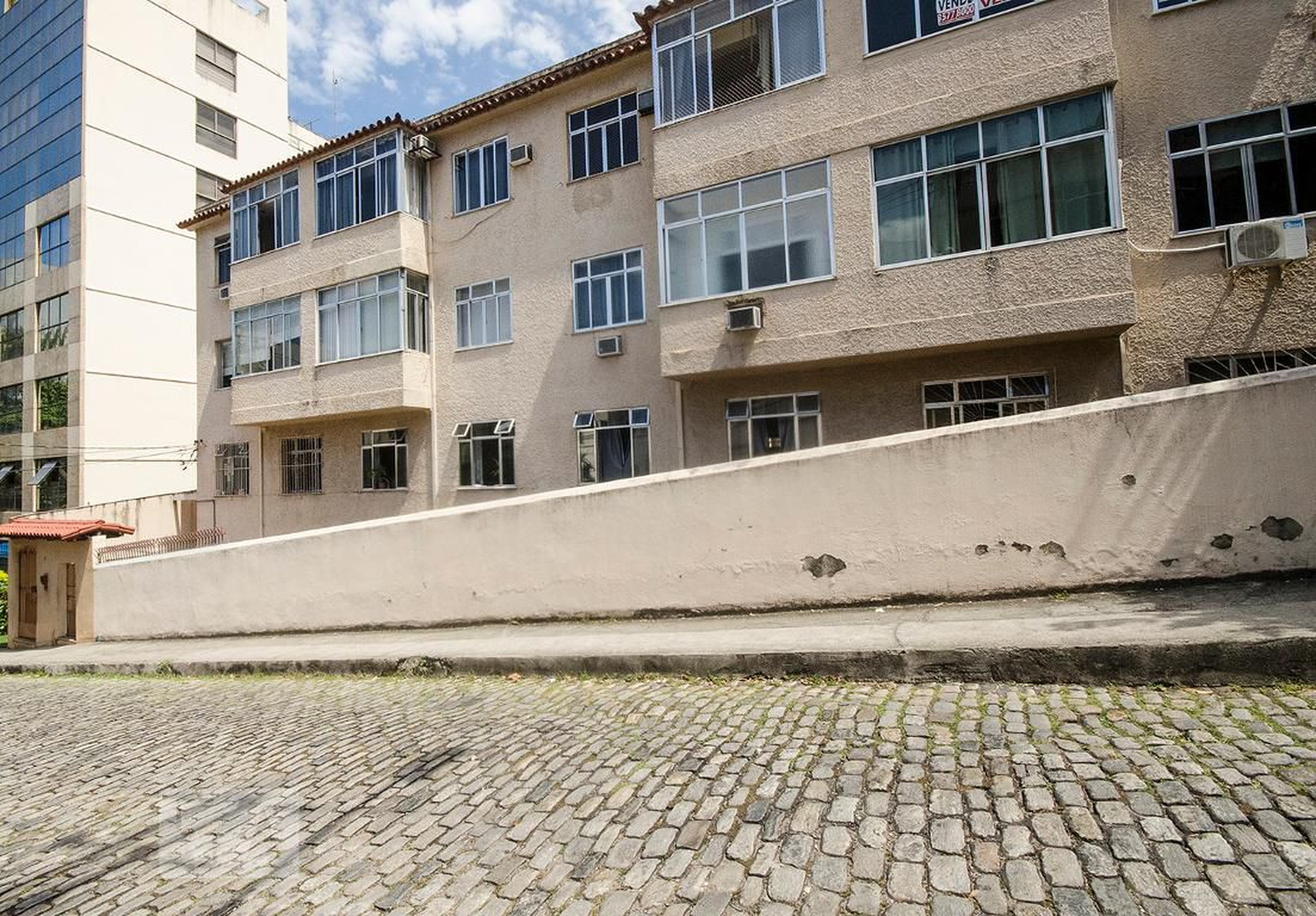 FACHADA DO CONDOMINIO Edifício Faro