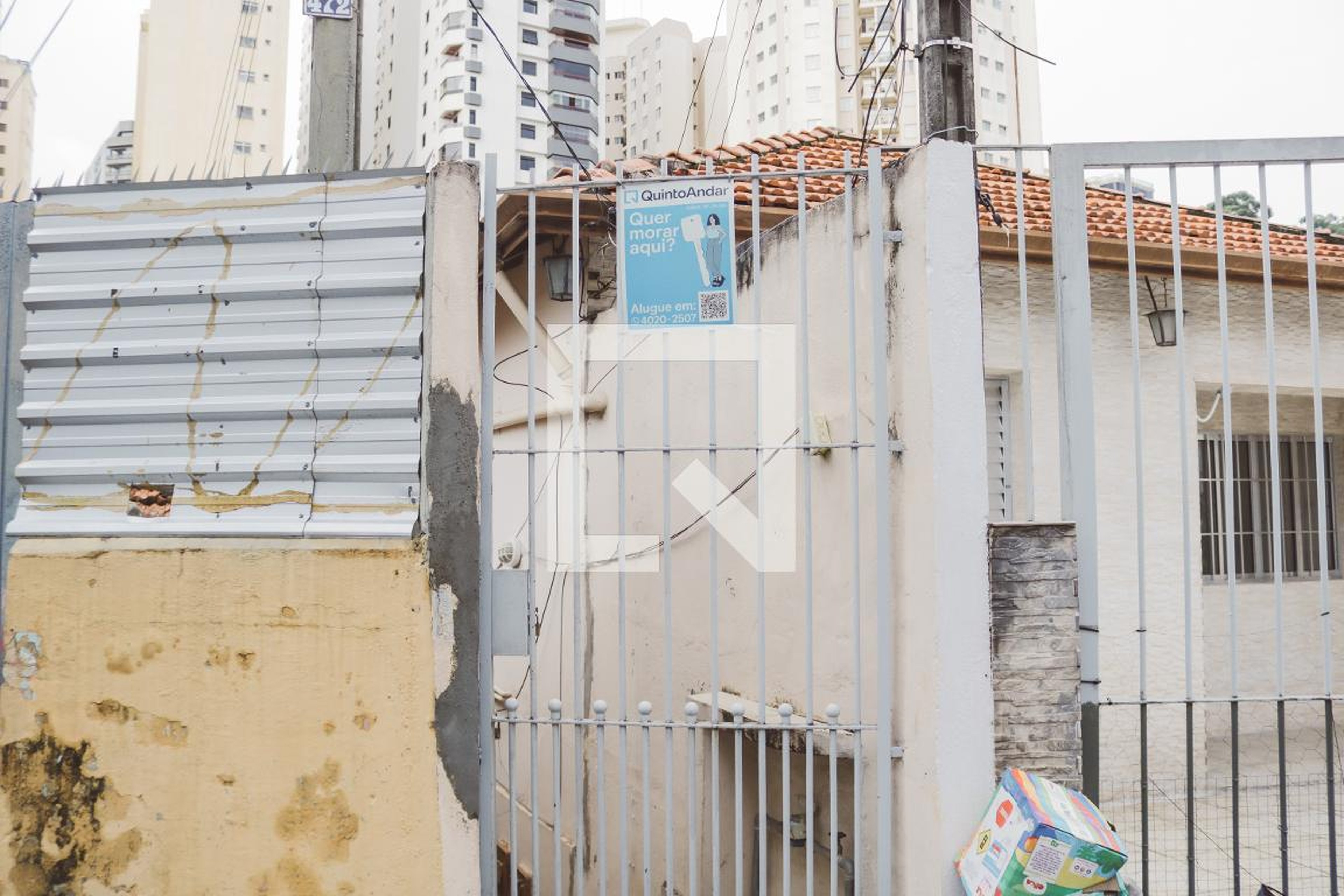 Fachada Condomínio em Rua Dona Elfrida, 468