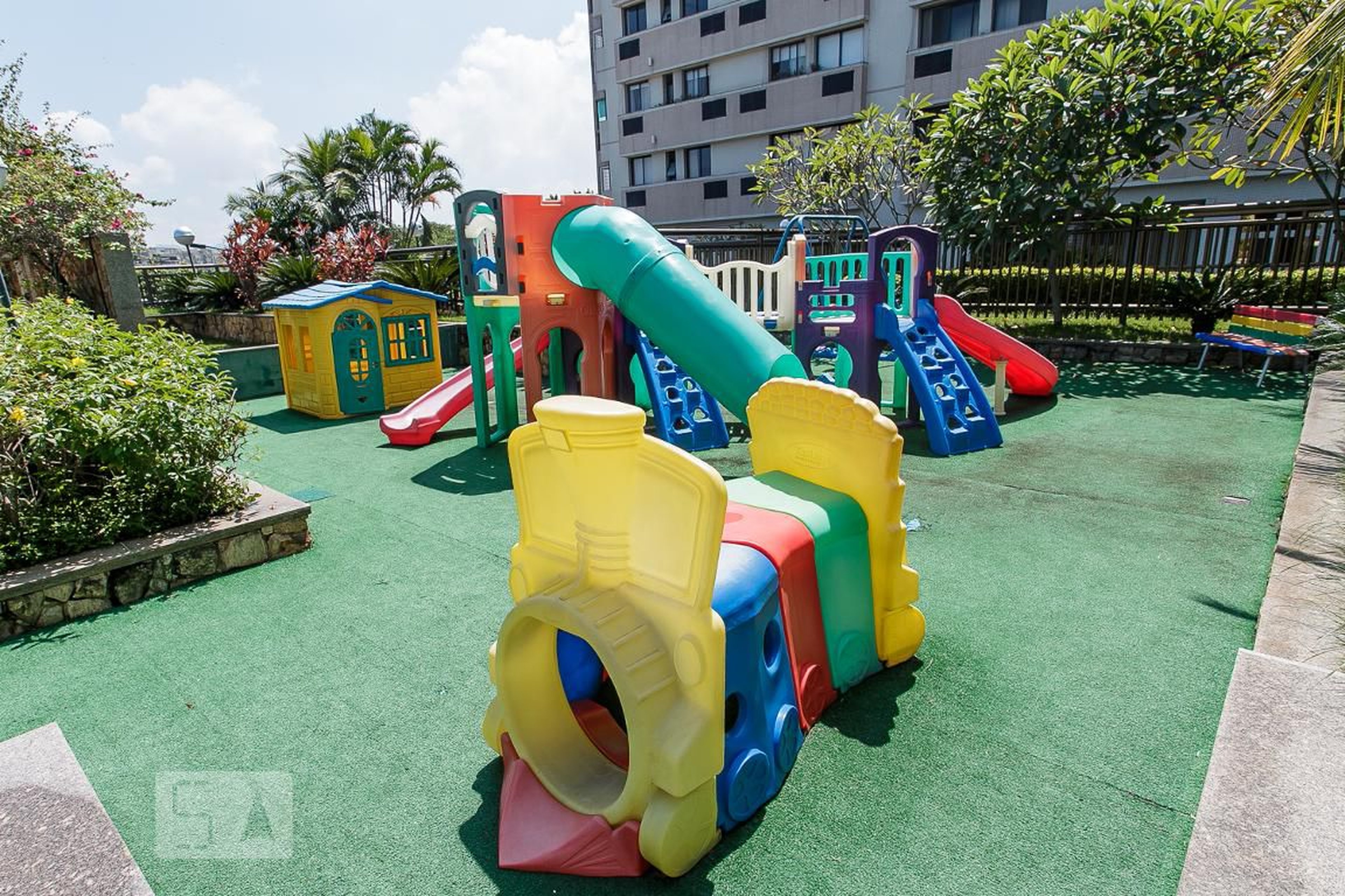 PLAYGROUND - Privilegieedifício Chatlet
