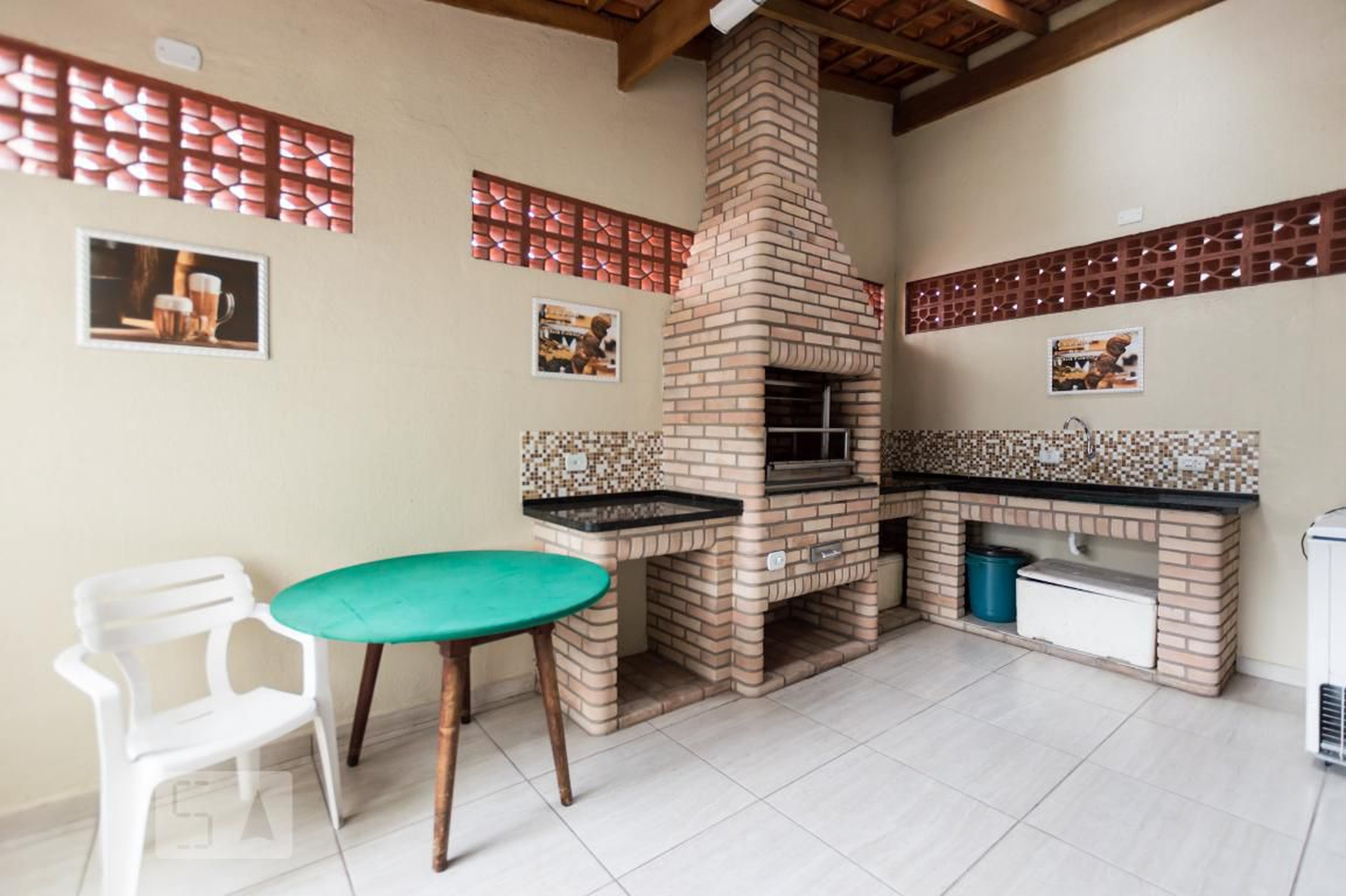 Churrasqueira - Bandeirantes