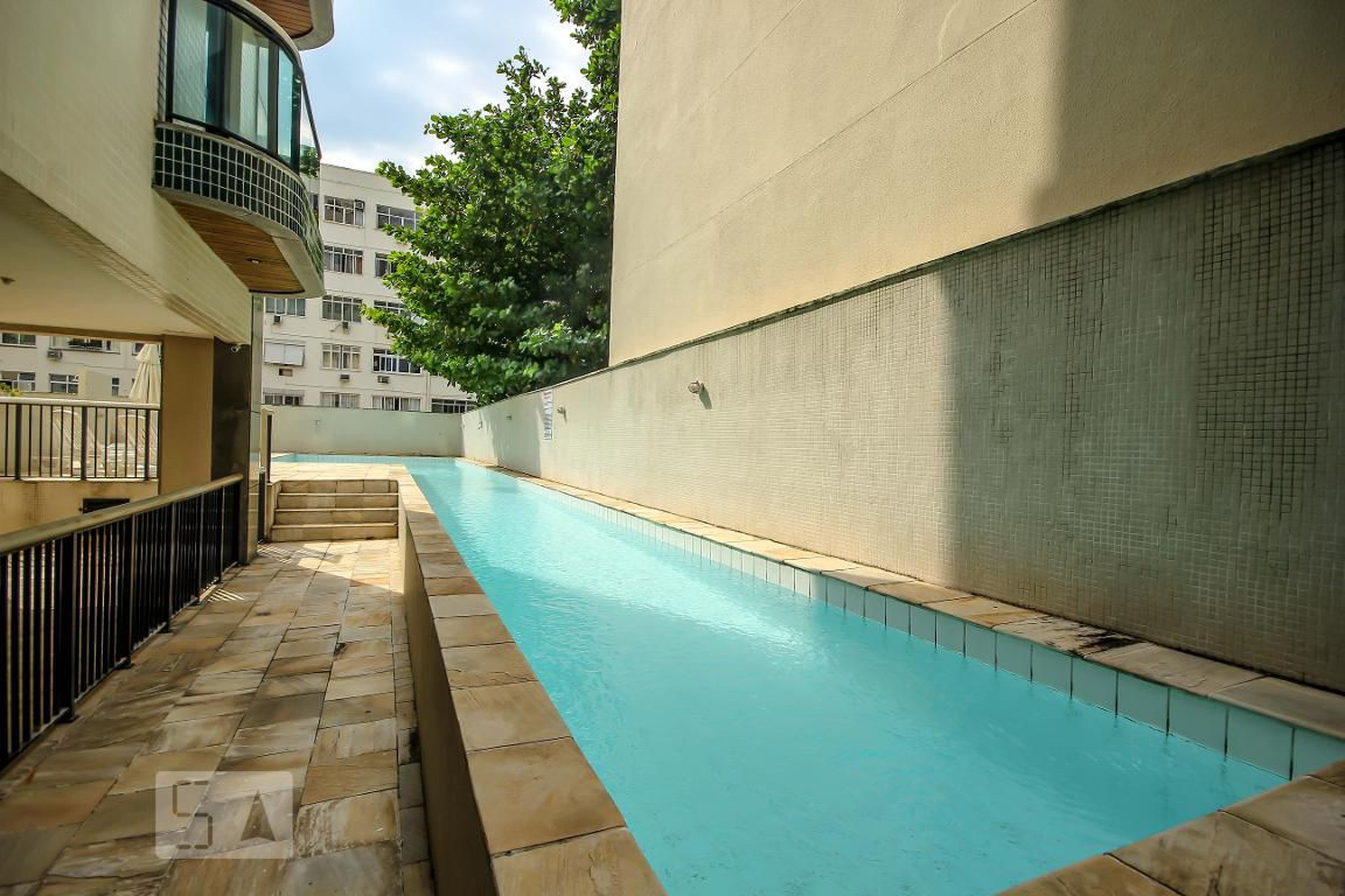 Área da piscina - Ipanema Front e Beach