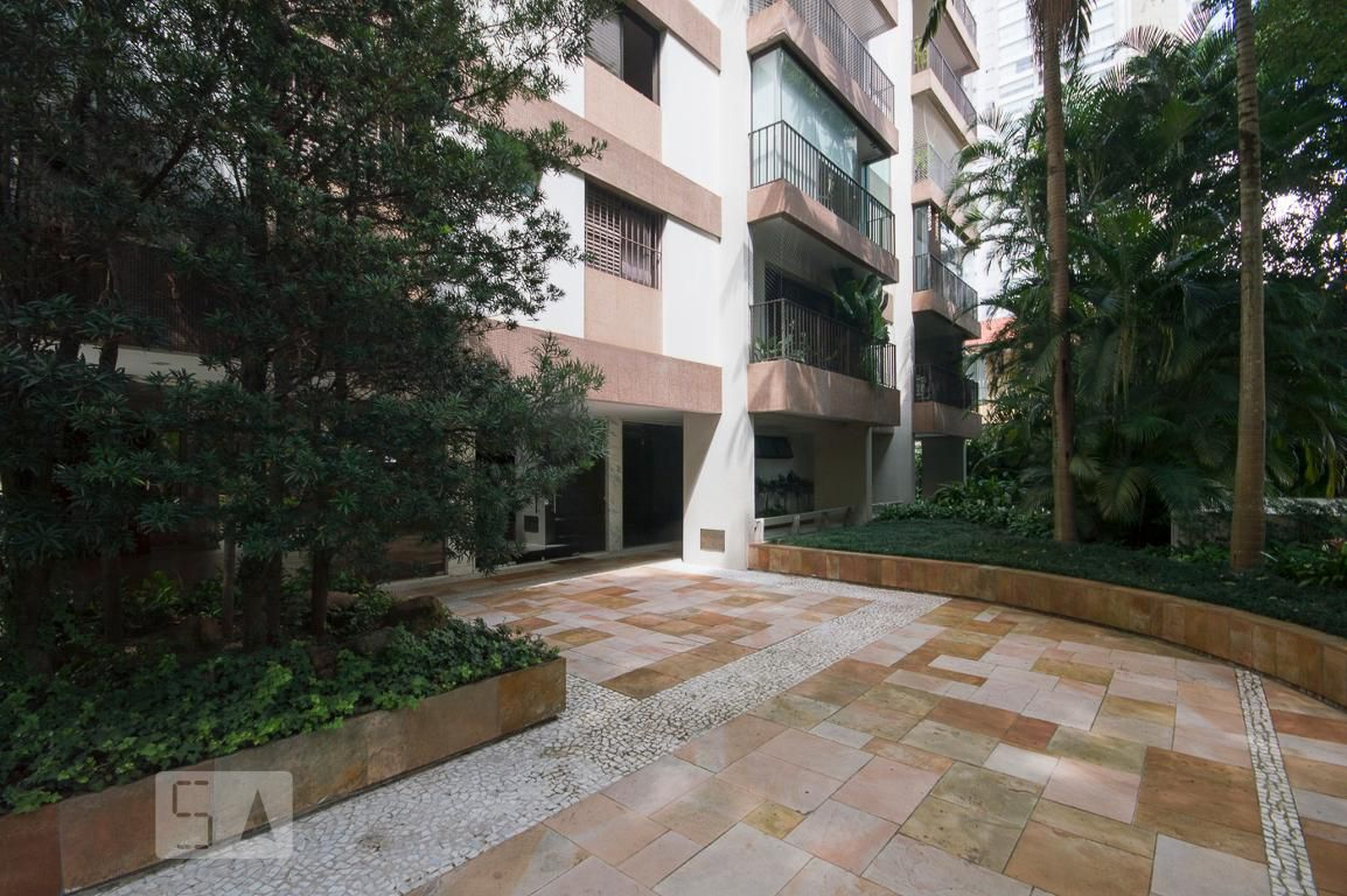 Entrada - Maison de Valogne