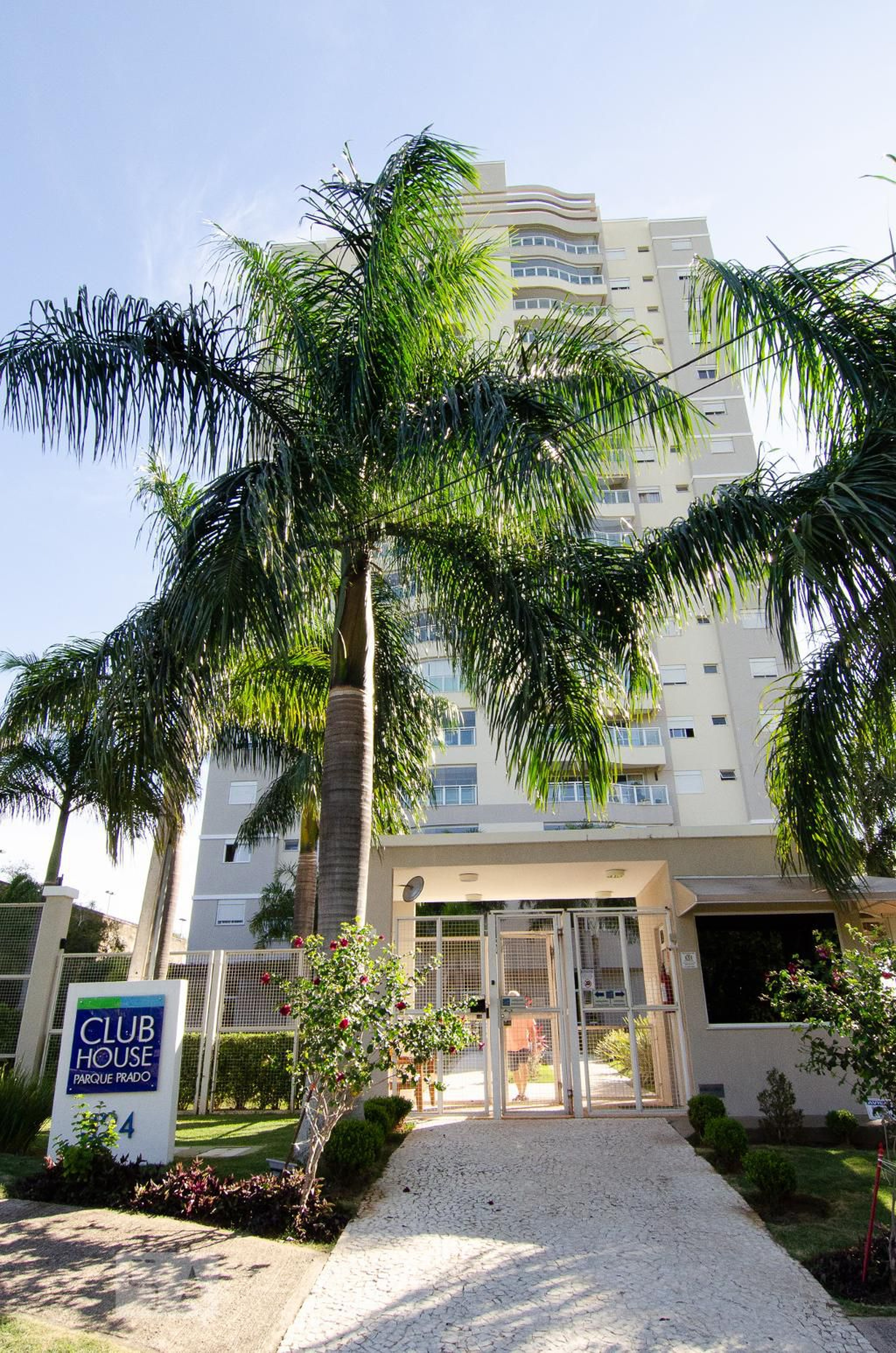 Fachada do prédio Condomínio Club House
