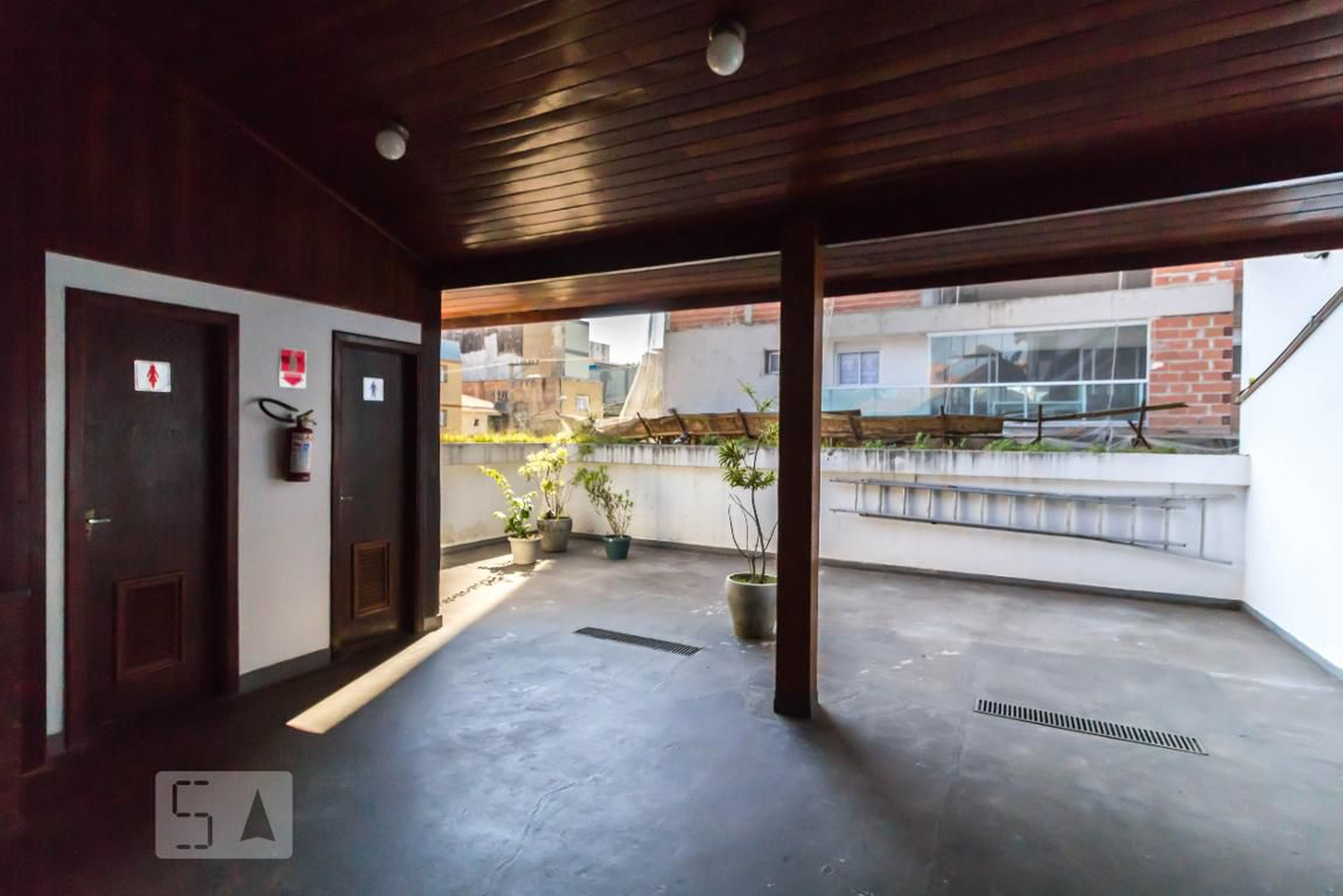 Churrasqueira Condomínio em Rua Evaristo Rodrigues de Arruda, 90