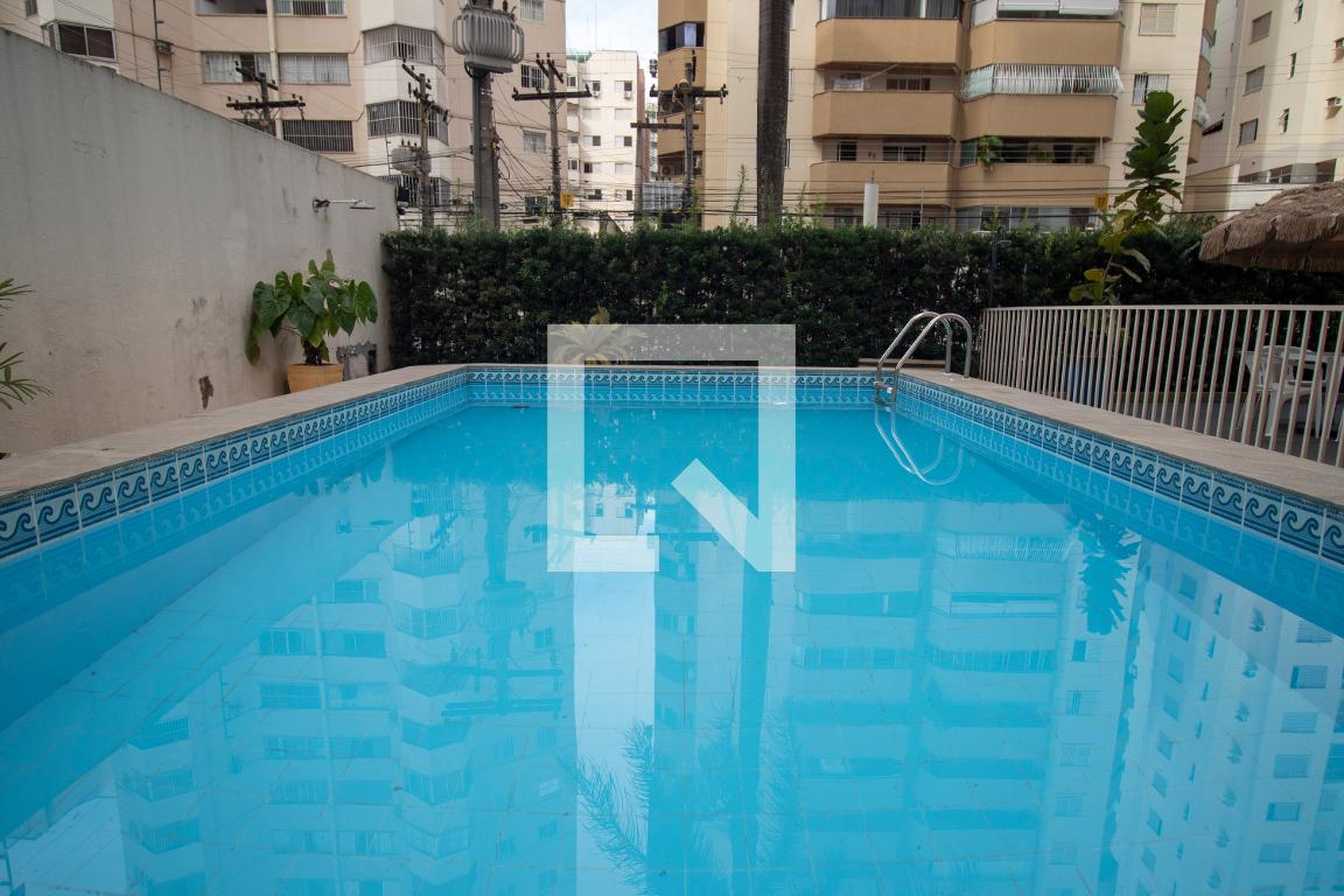 Piscina - Edifício Bouganville