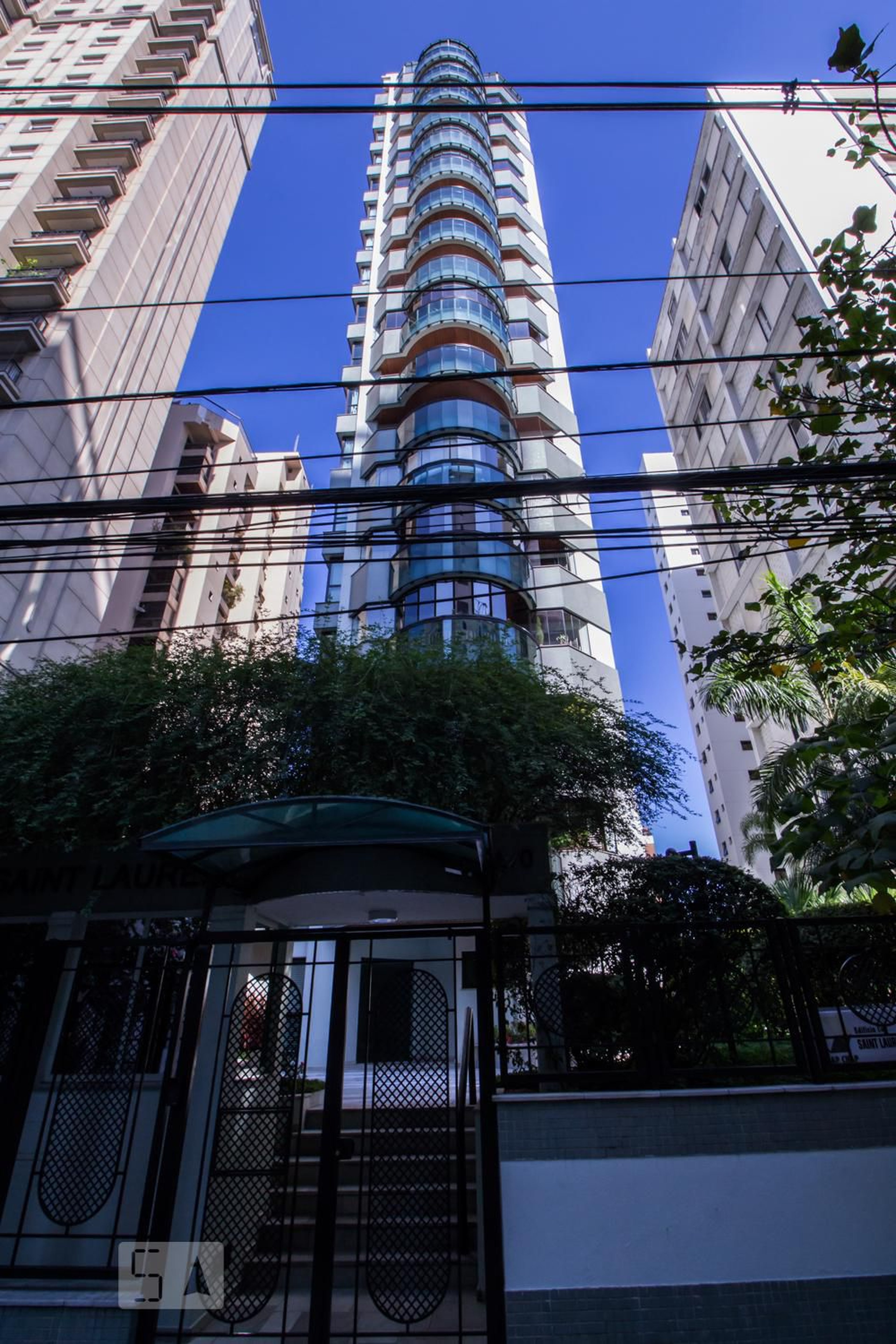 FACHADA Condomínio Cap Saint Laurent