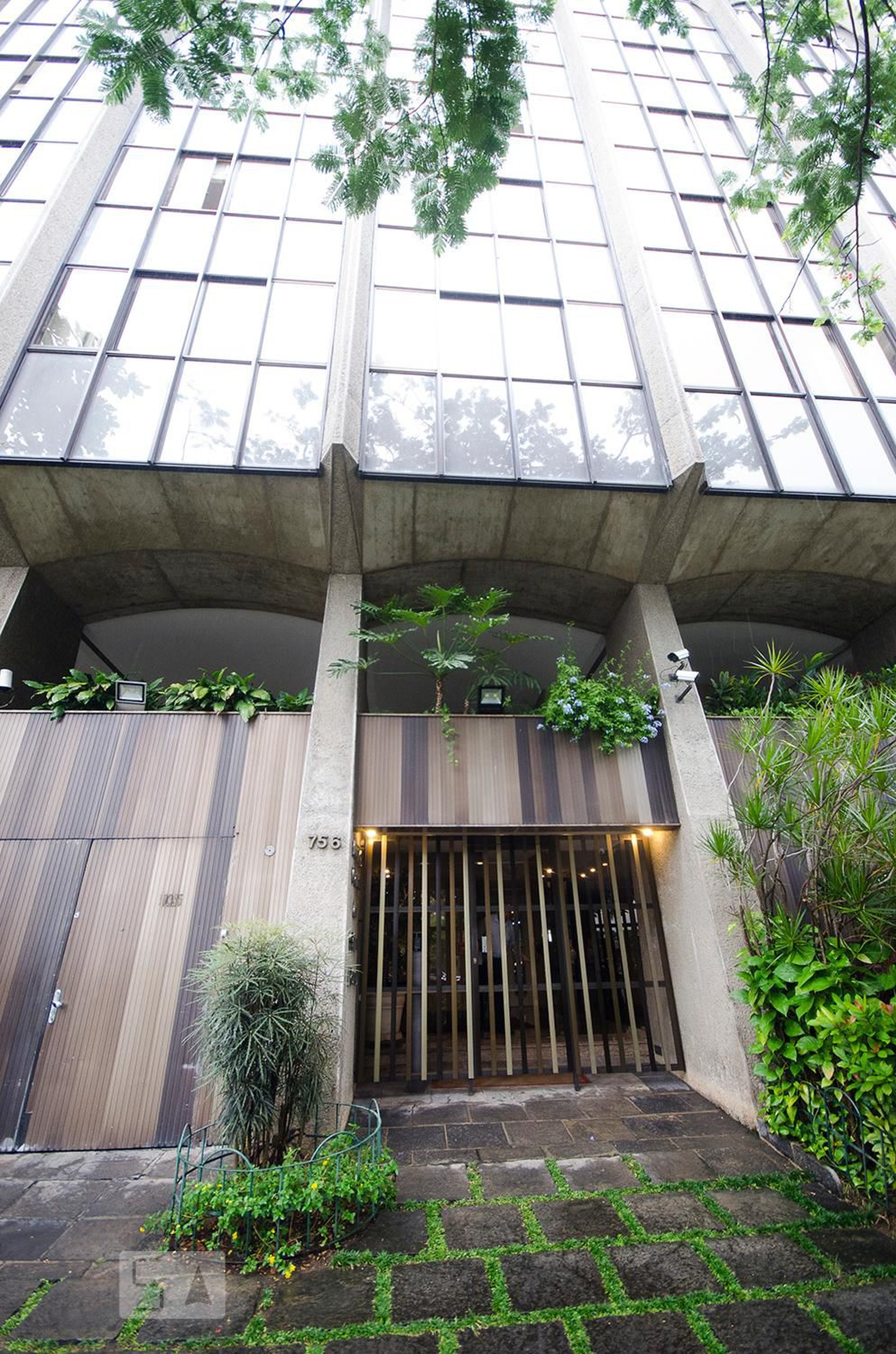 Fachada Condomínio de Saint Roman