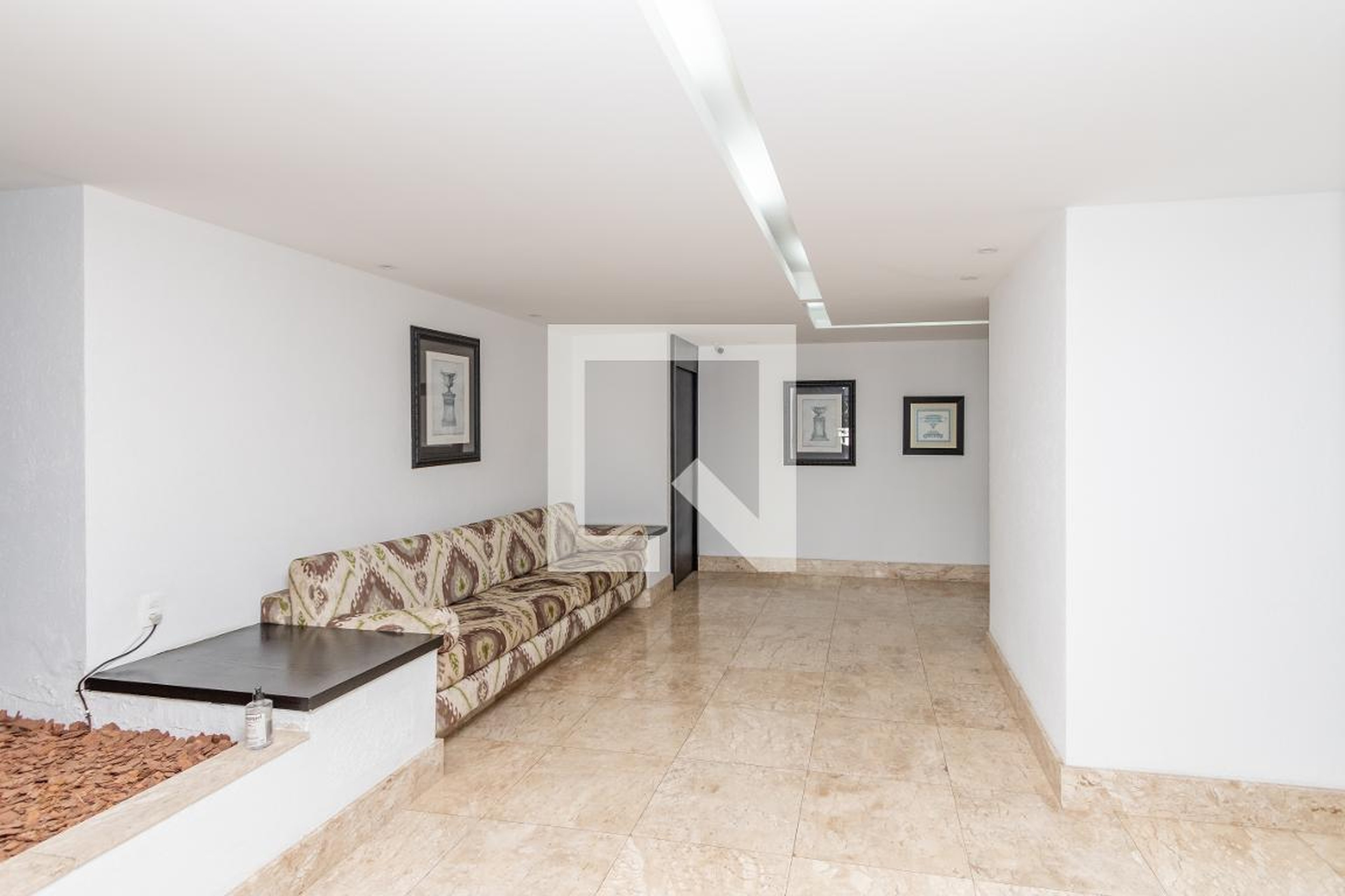 Hall de Entrada - Edifício Karina