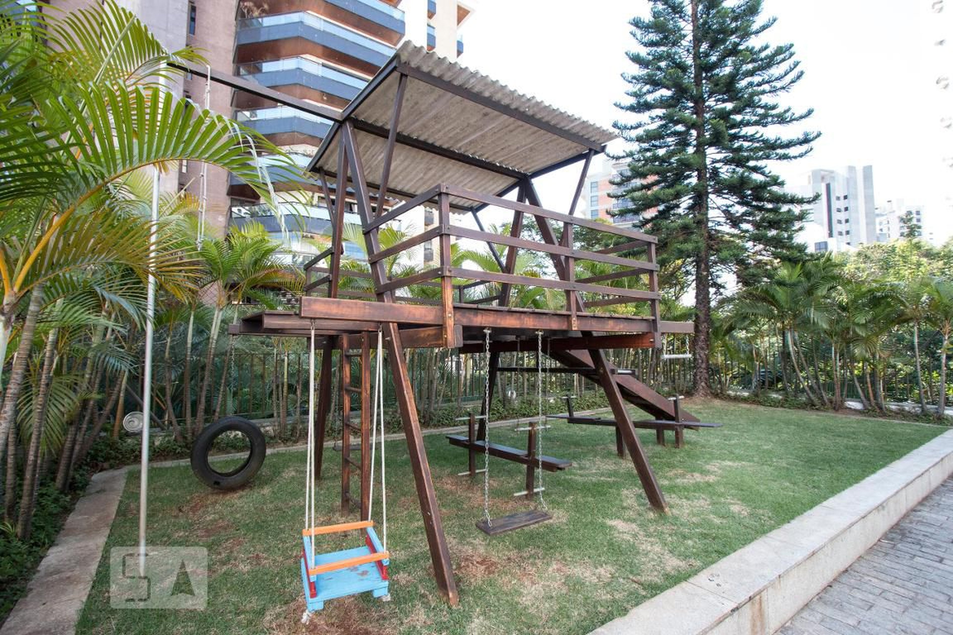 playground - Palais Royal