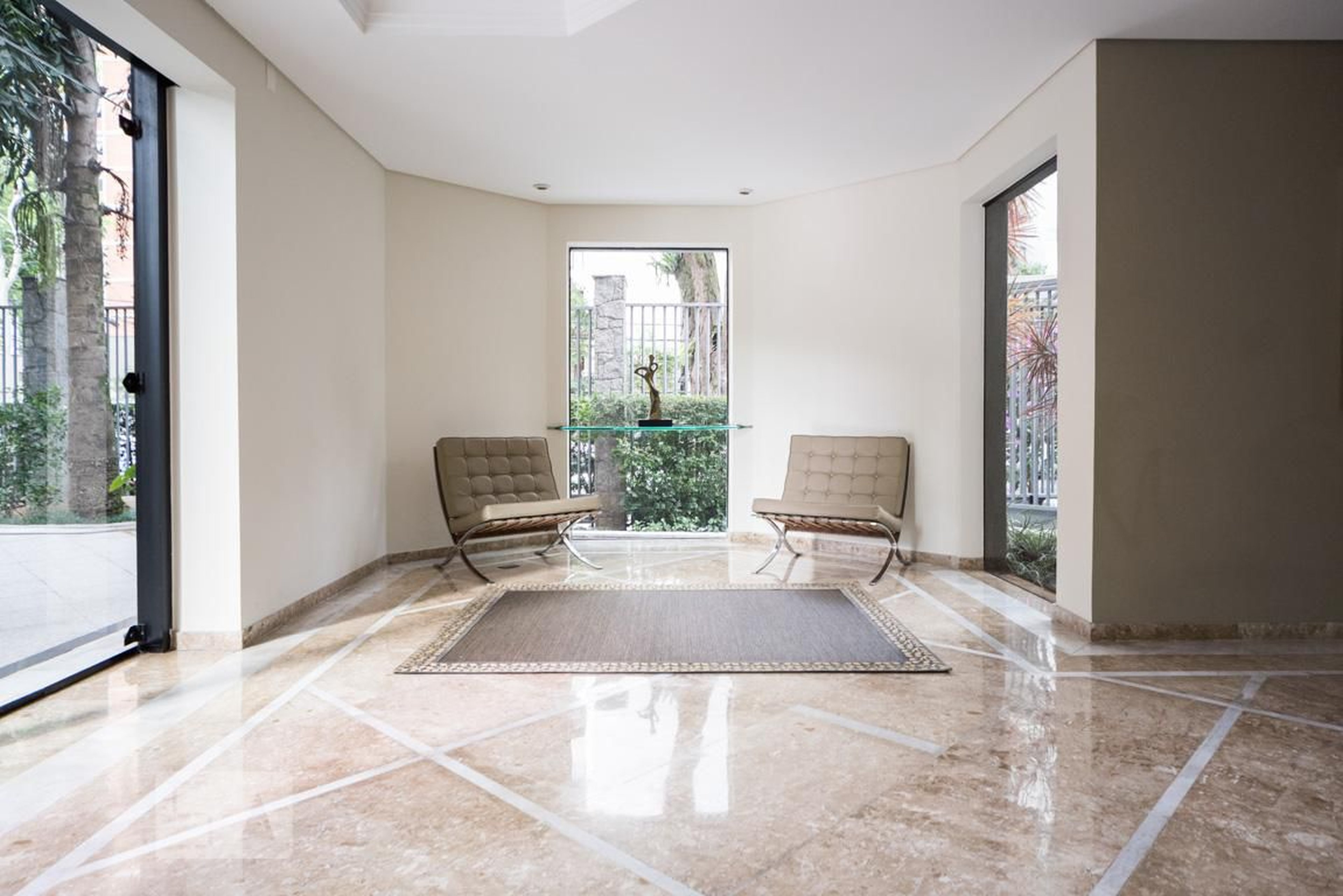 Hall - Saint Honoré