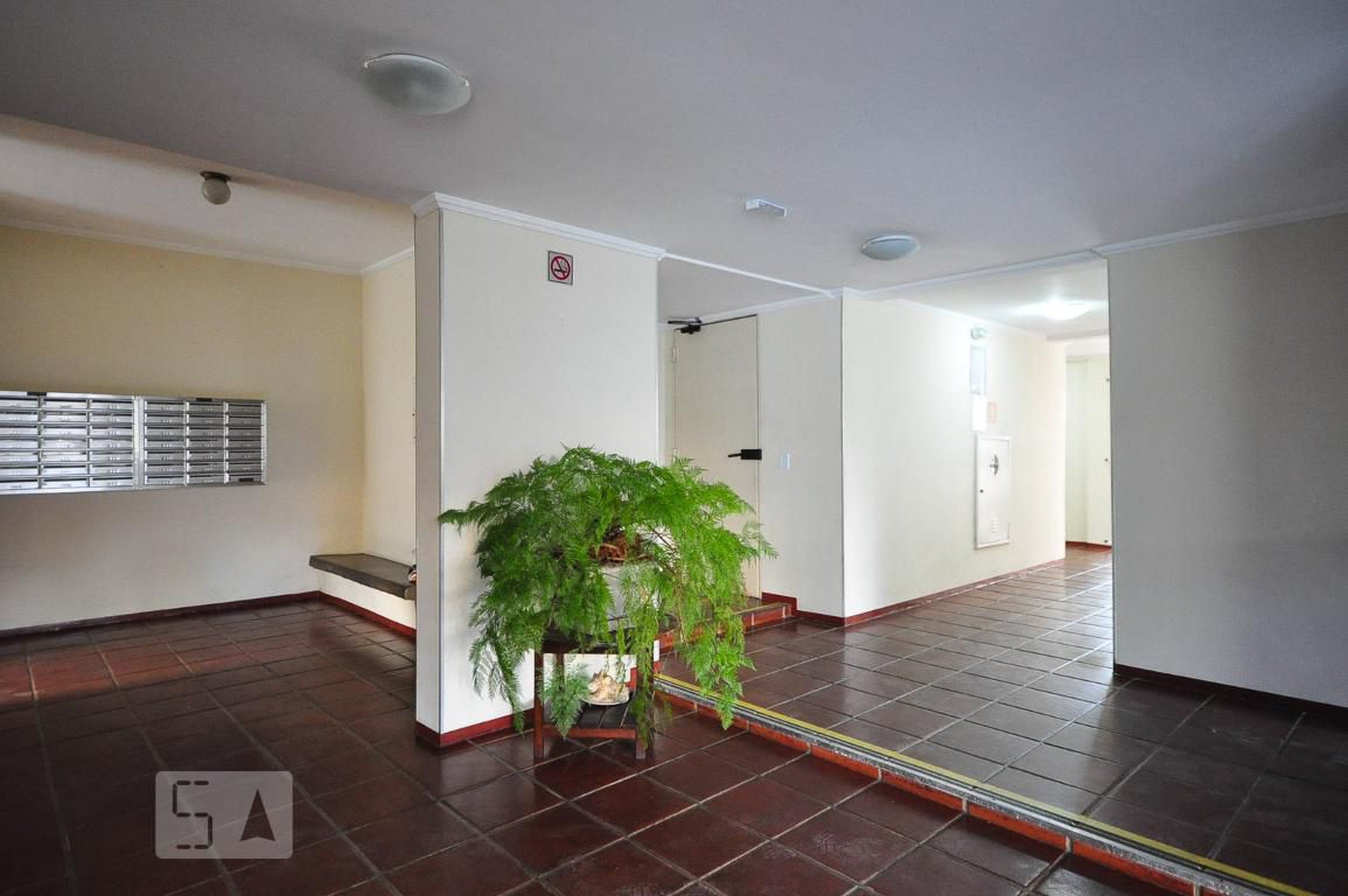 Hall social - Edifício dos Flamboyants