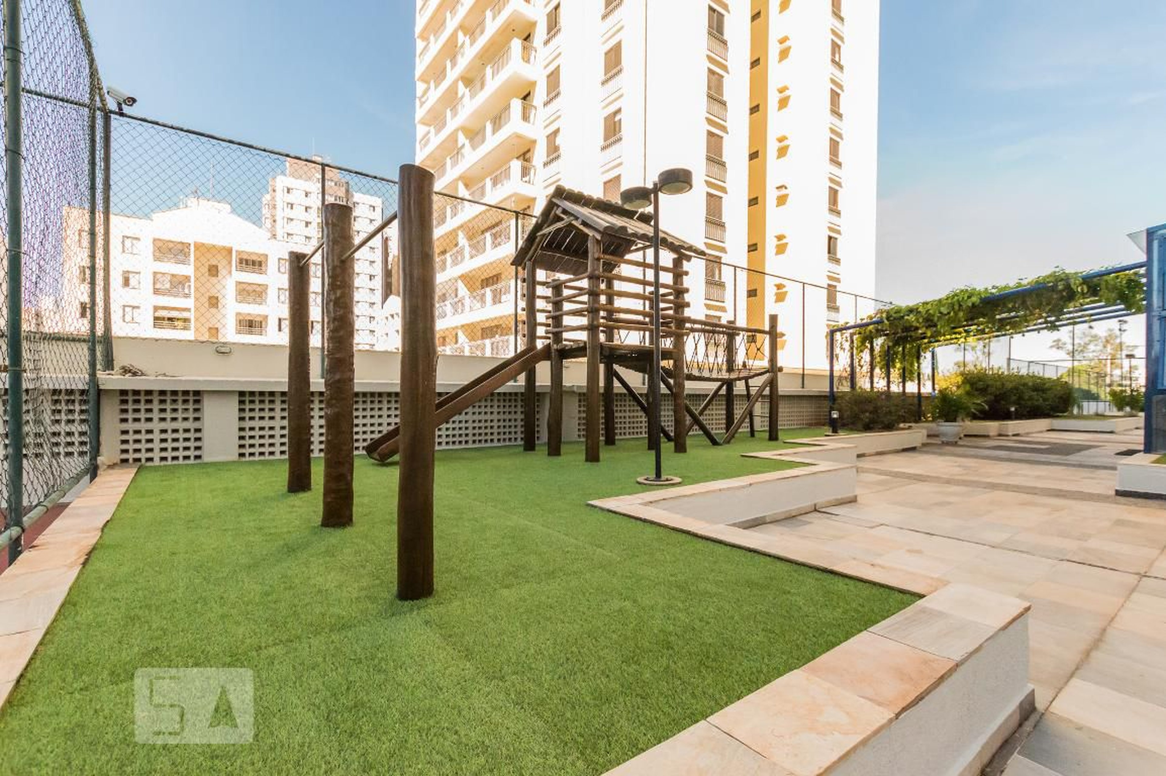 Playground - Eden Roc