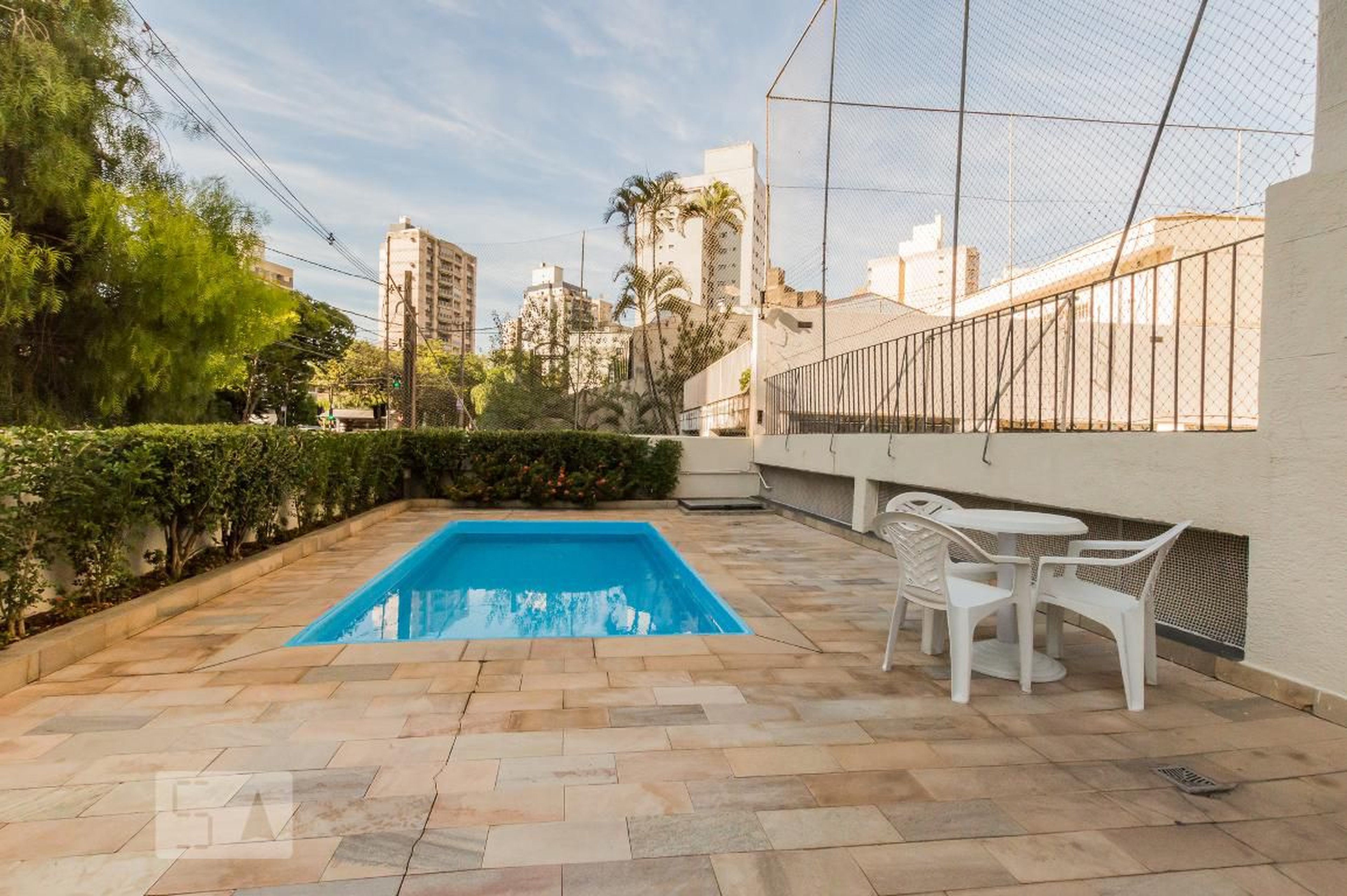 Piscina - Edifício Barra do Una