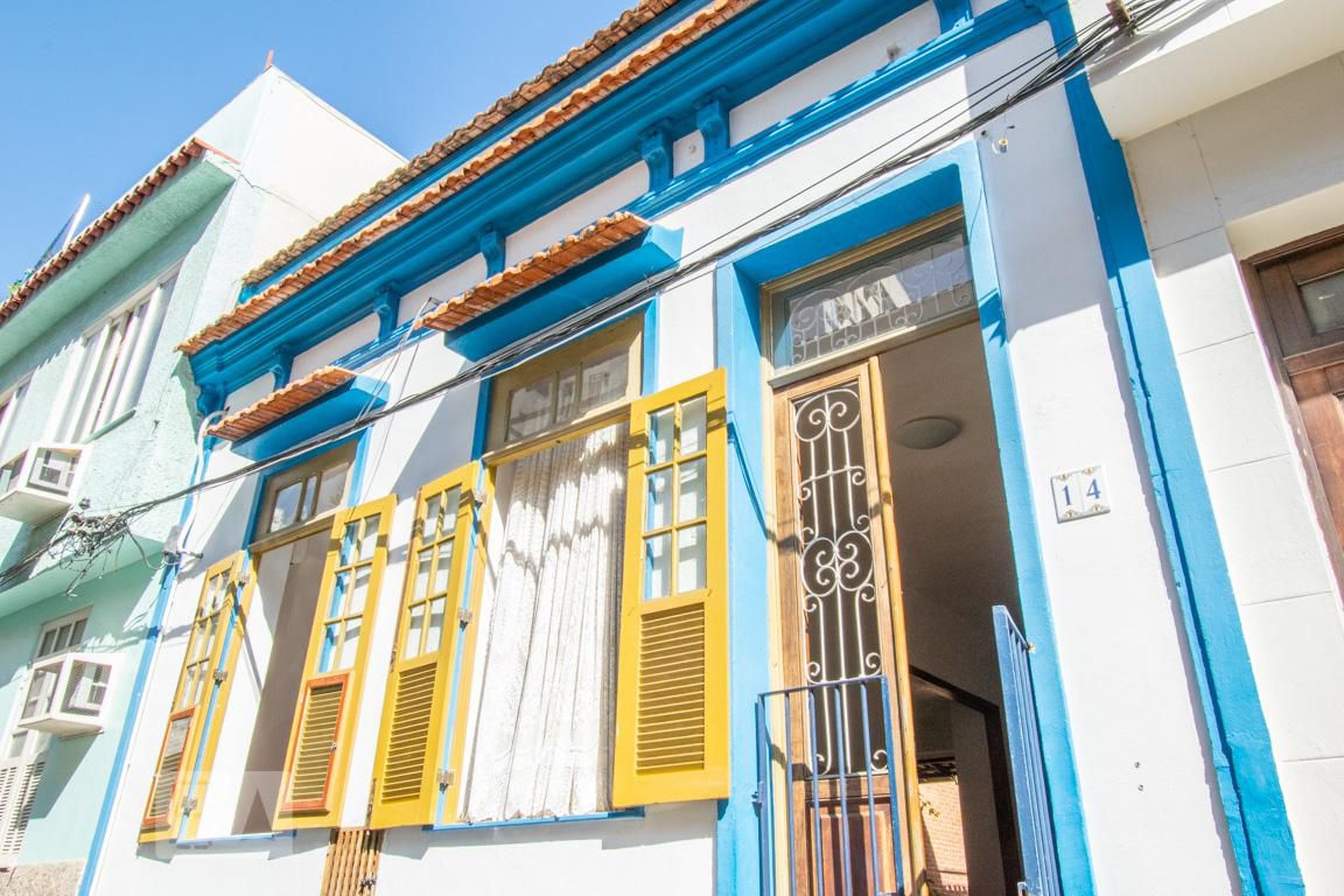 Fachada Condomínio Particular de Vila