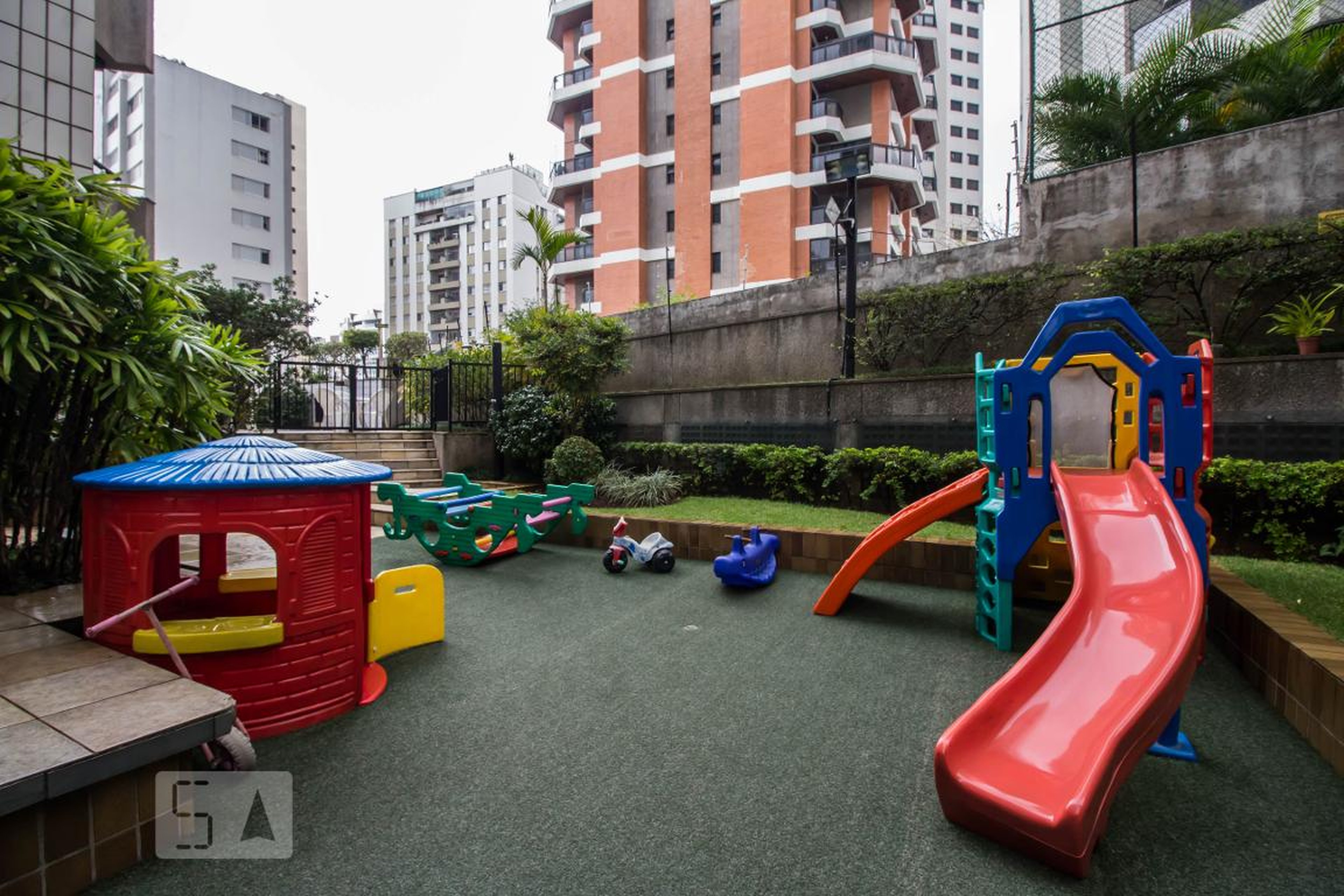 Playground - Mar das Caraibas