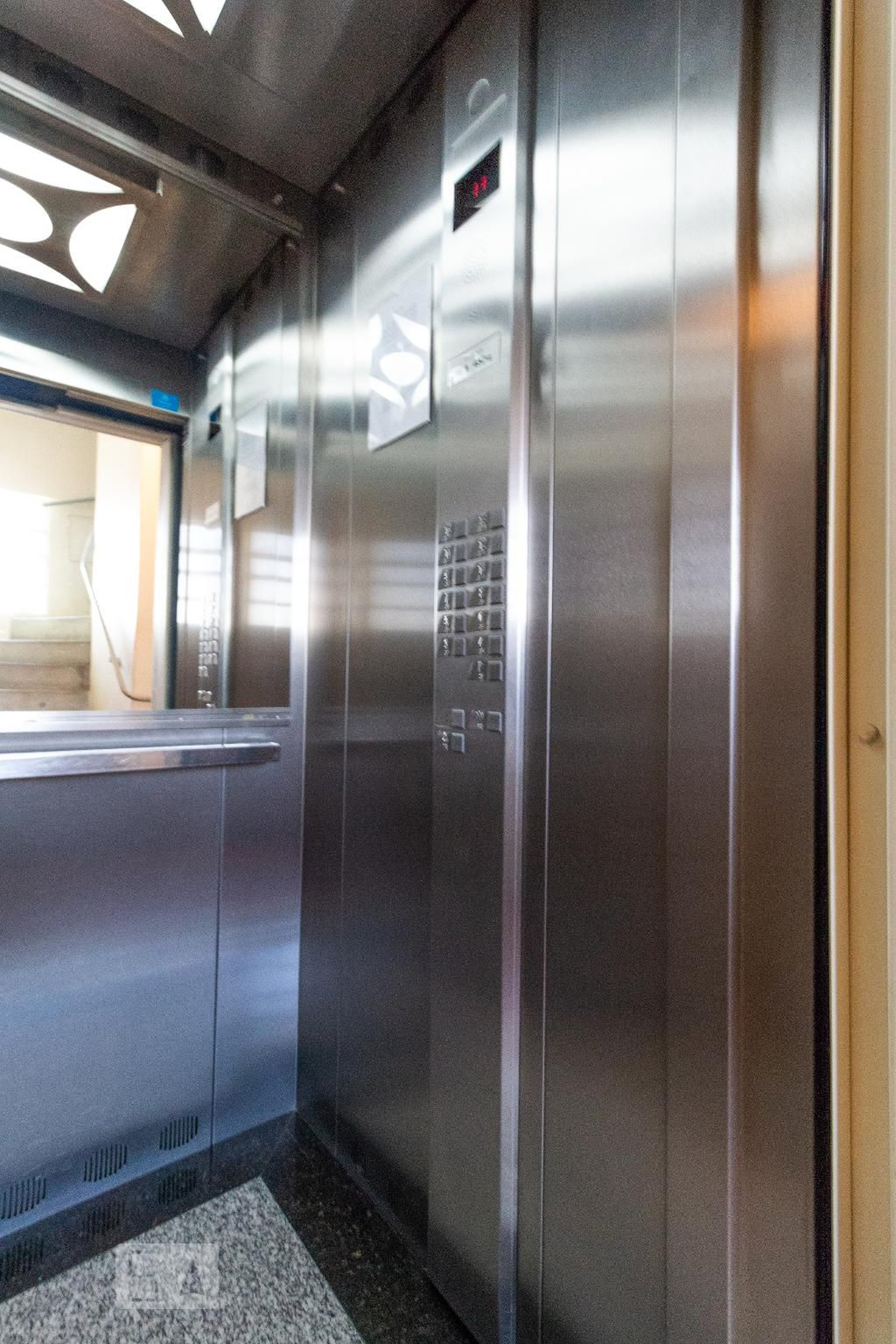 Elevador - Edifício Panorama