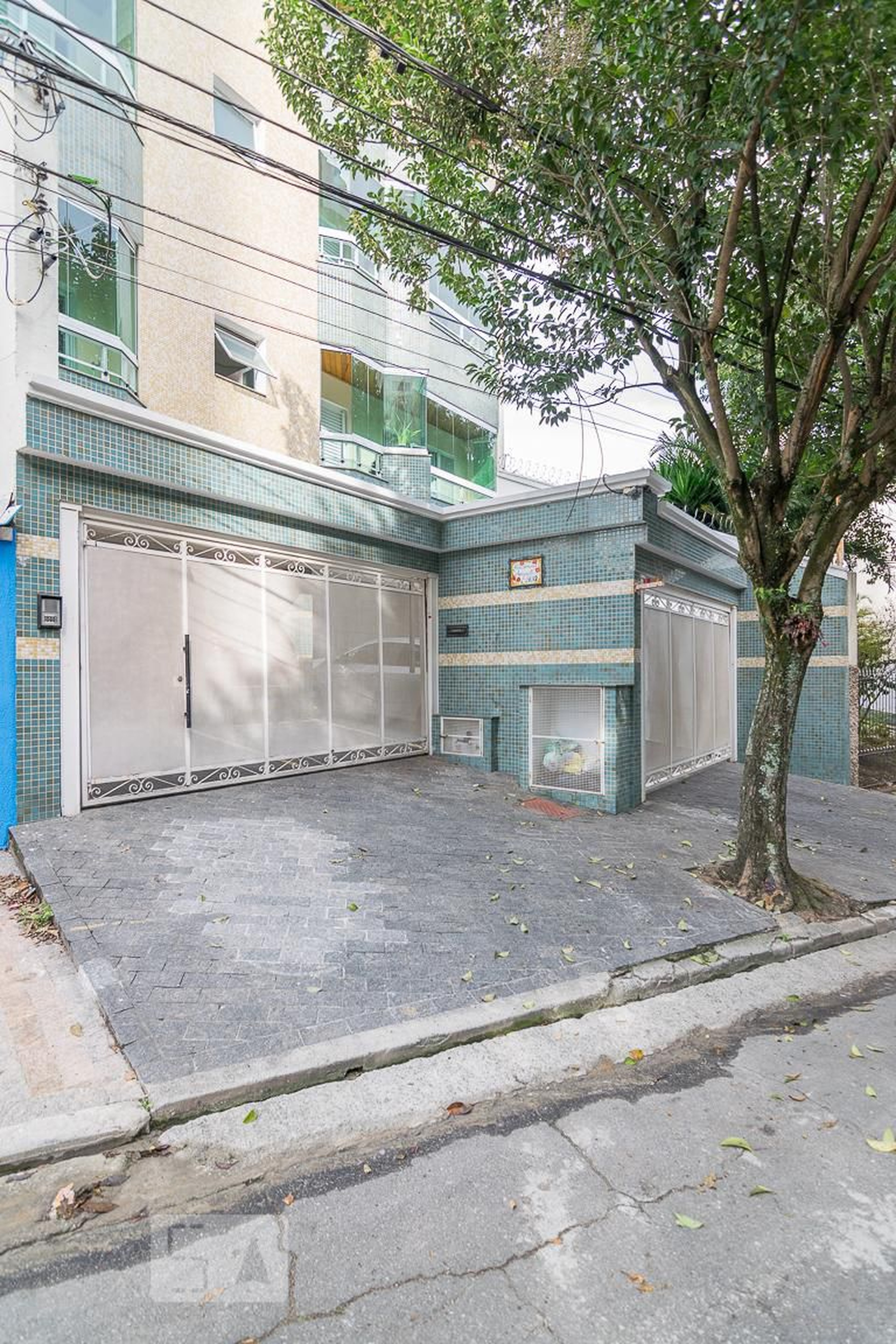 Fachada Condomínio em Avenida Doutor Carlos de Campos, 430