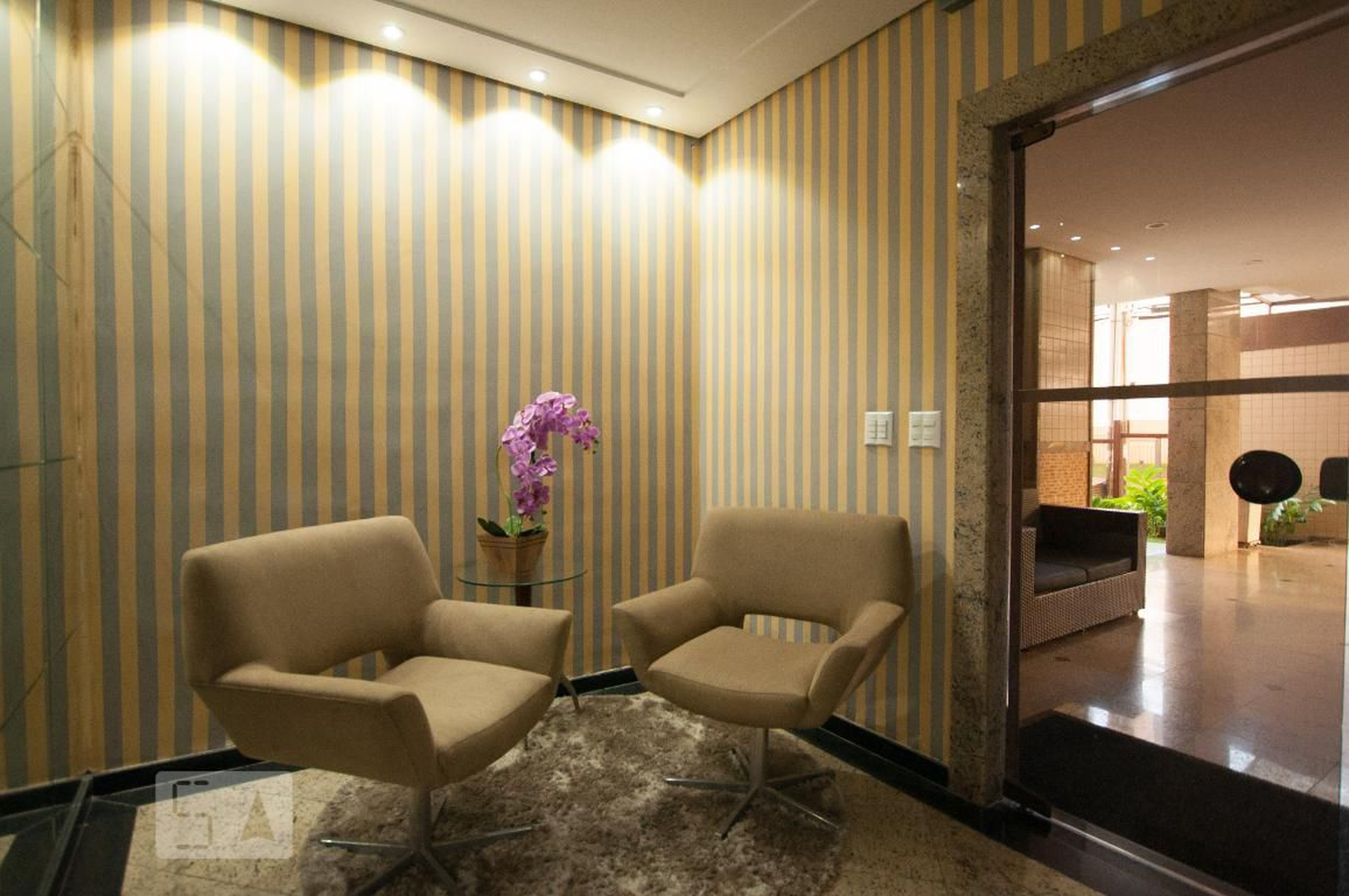 Hall do Predio Condomínio em Rua T-37, 3852