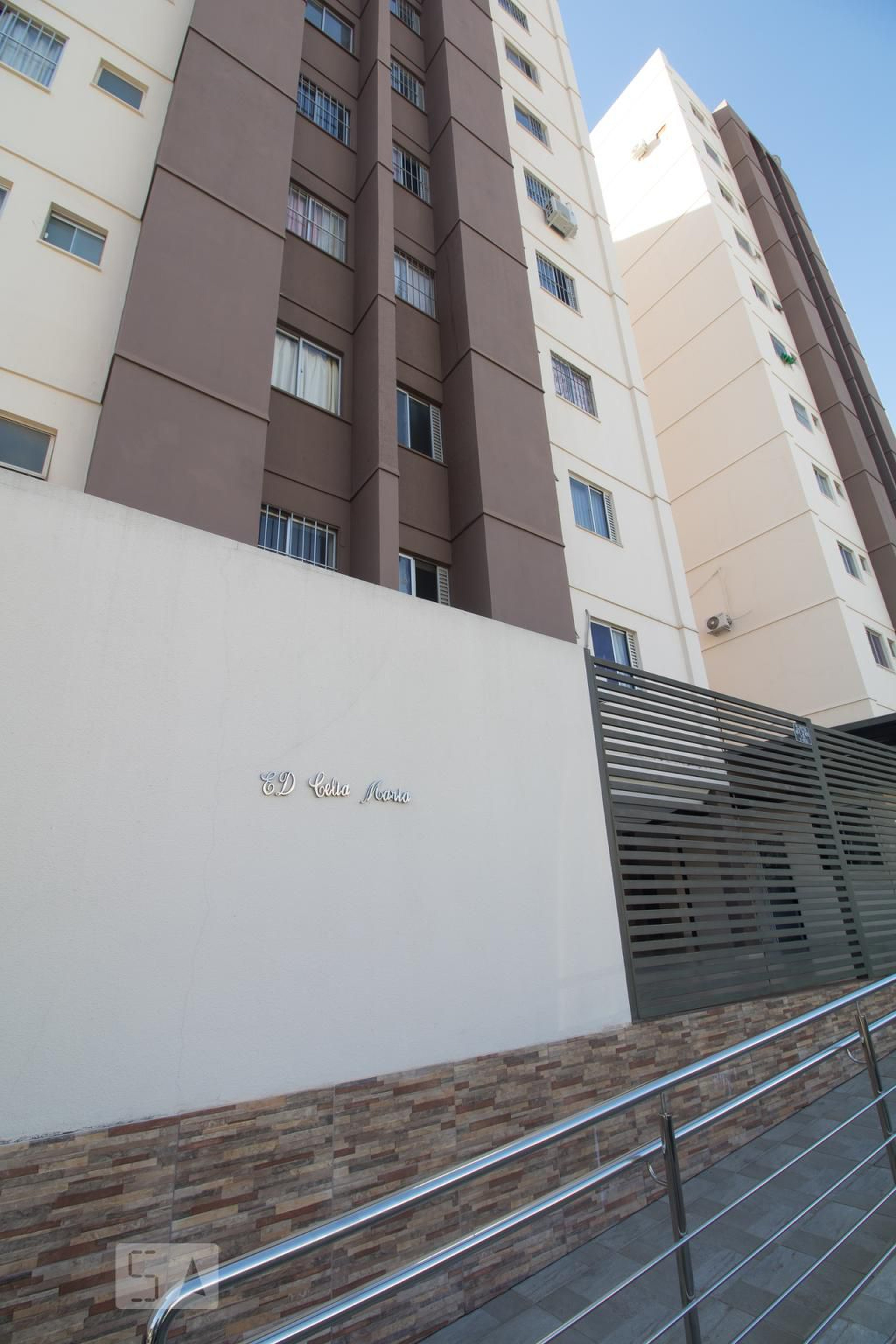 fachada Condomínio Célia Maria