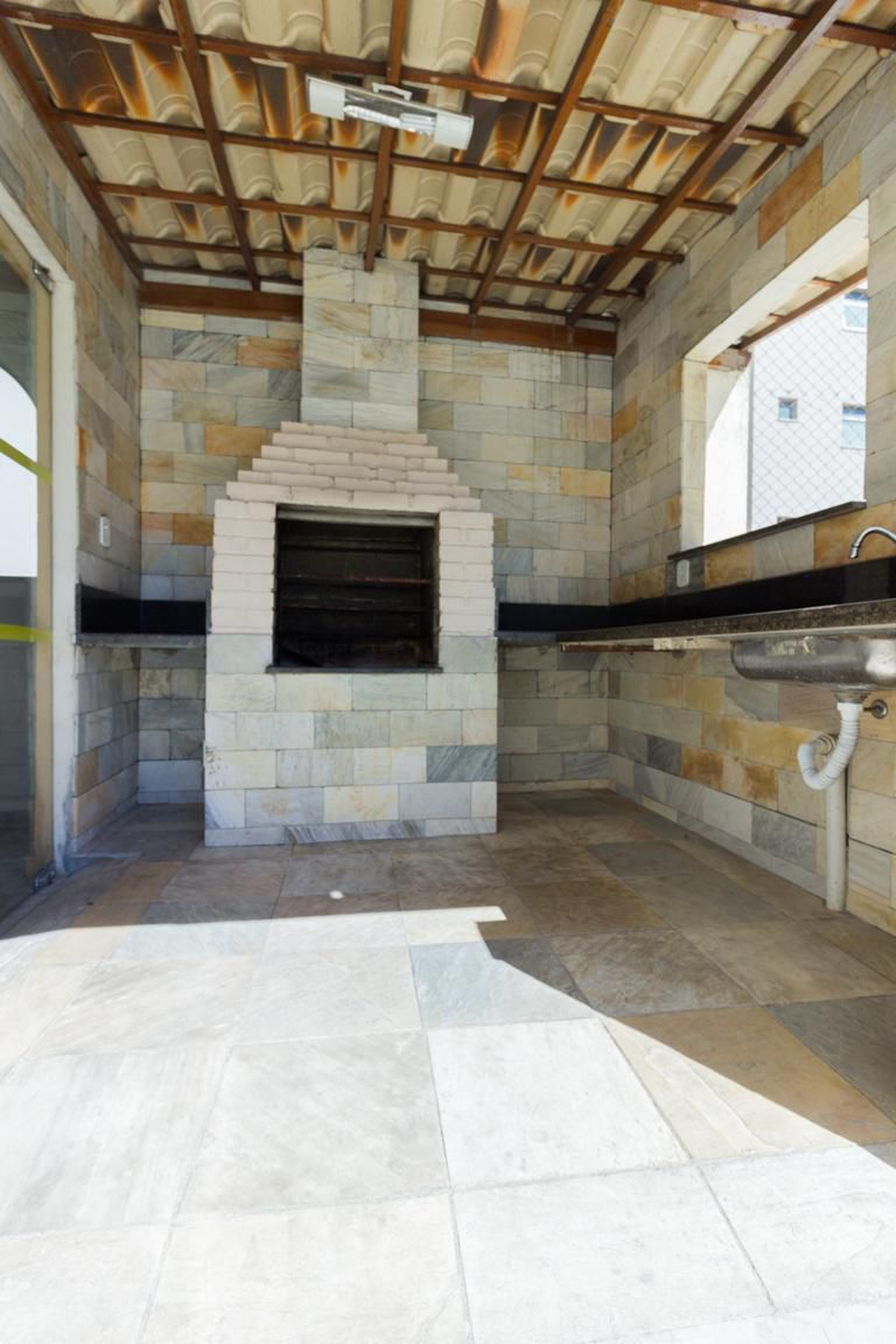 Churrasqueira - Edifício Gil Ravaiane