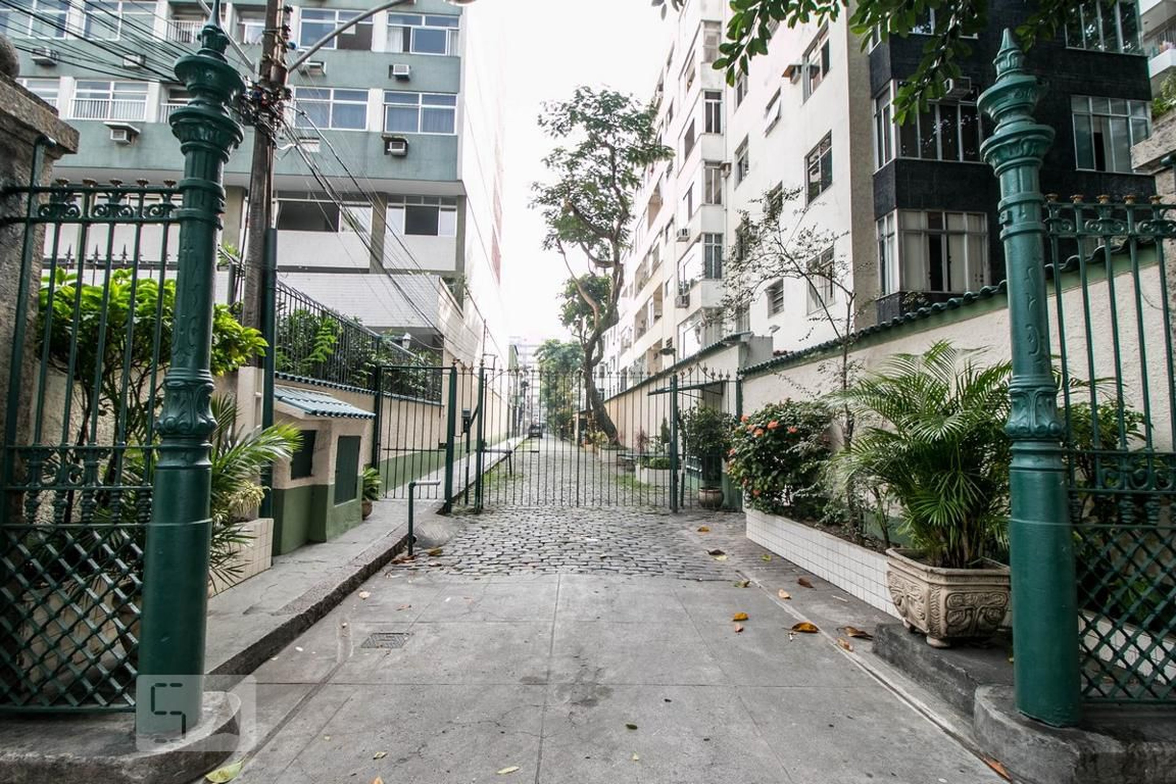 Fachada Condomínio em Rua São Clemente, 124