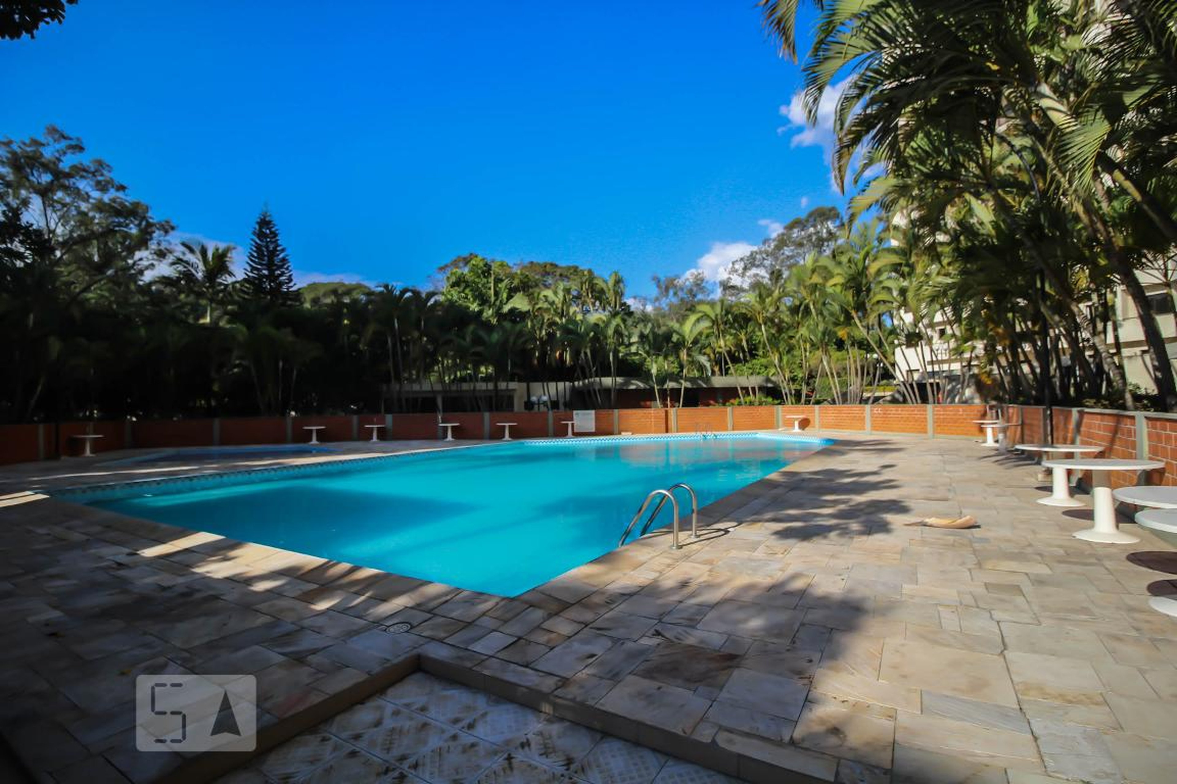 Piscina - Residencial Ilha da Madeira