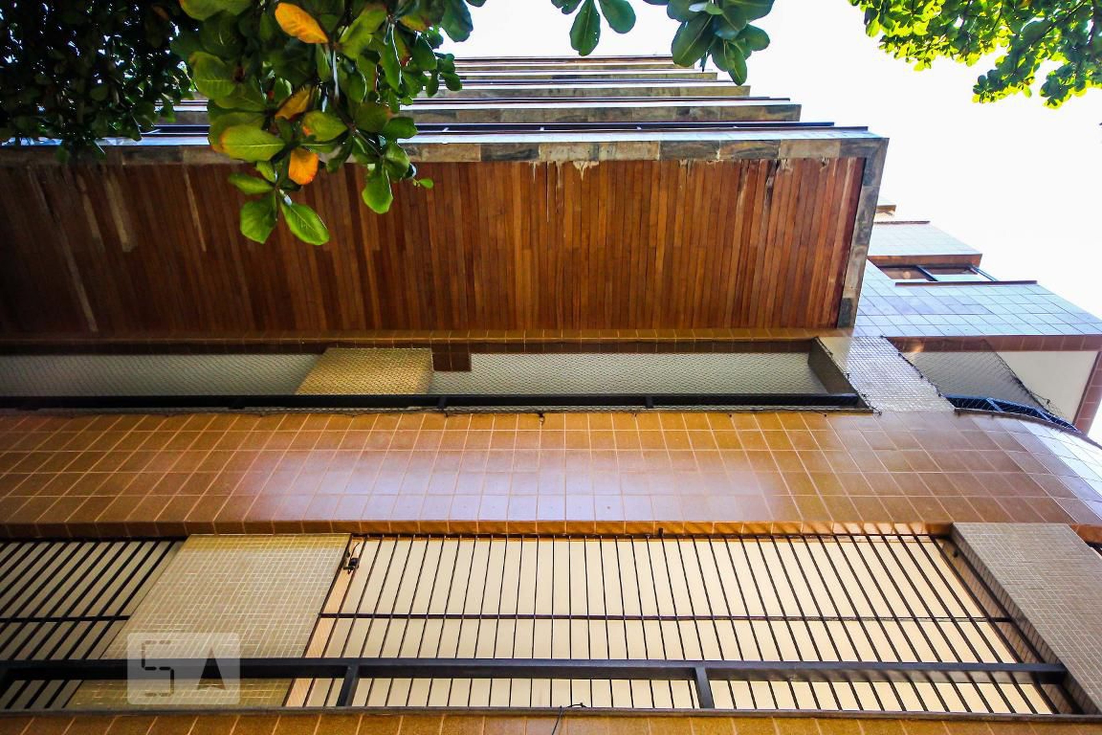 Fachada Condomínio em Rua Vinícius de Moraes, 221