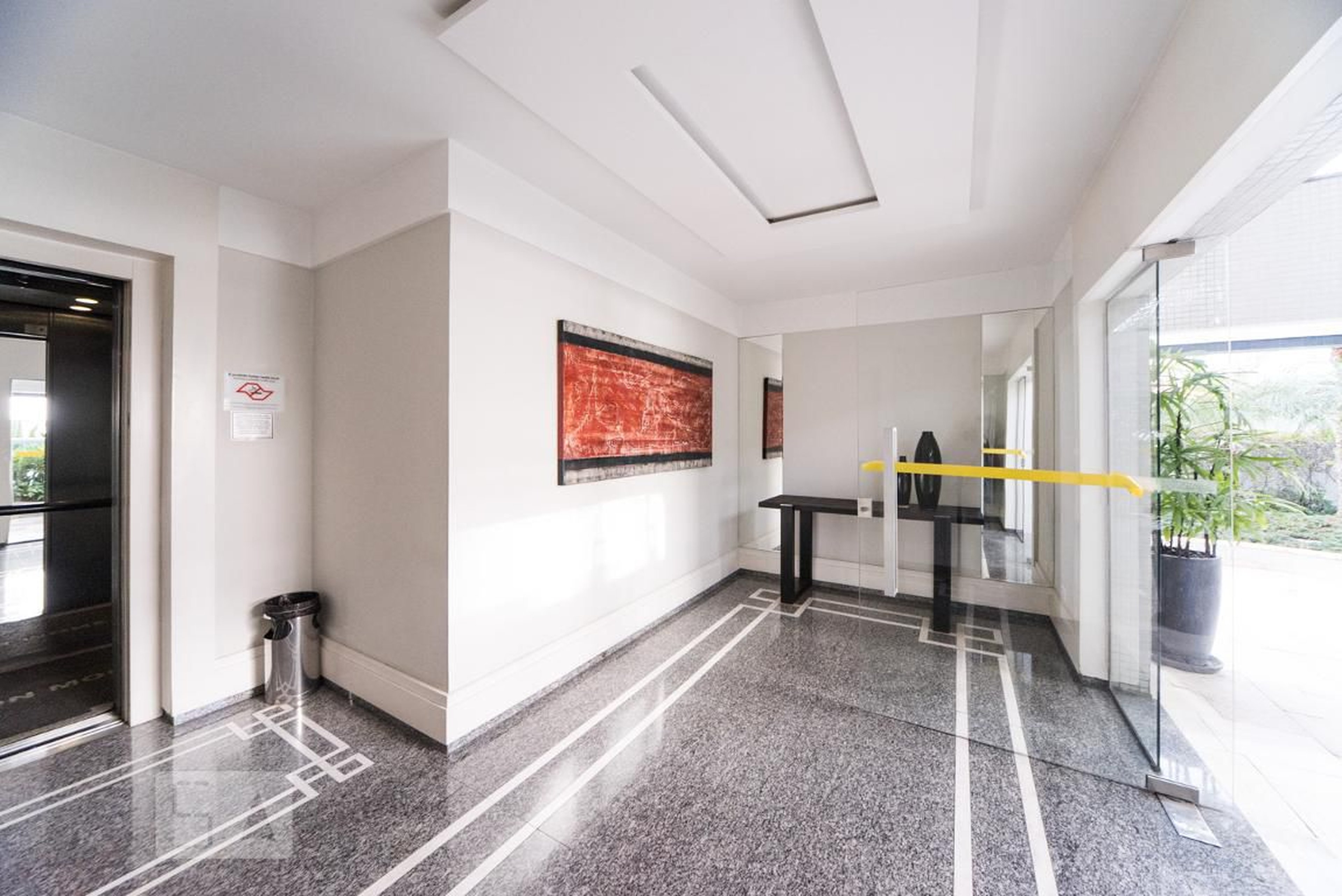 Hall Social - Maison Monet