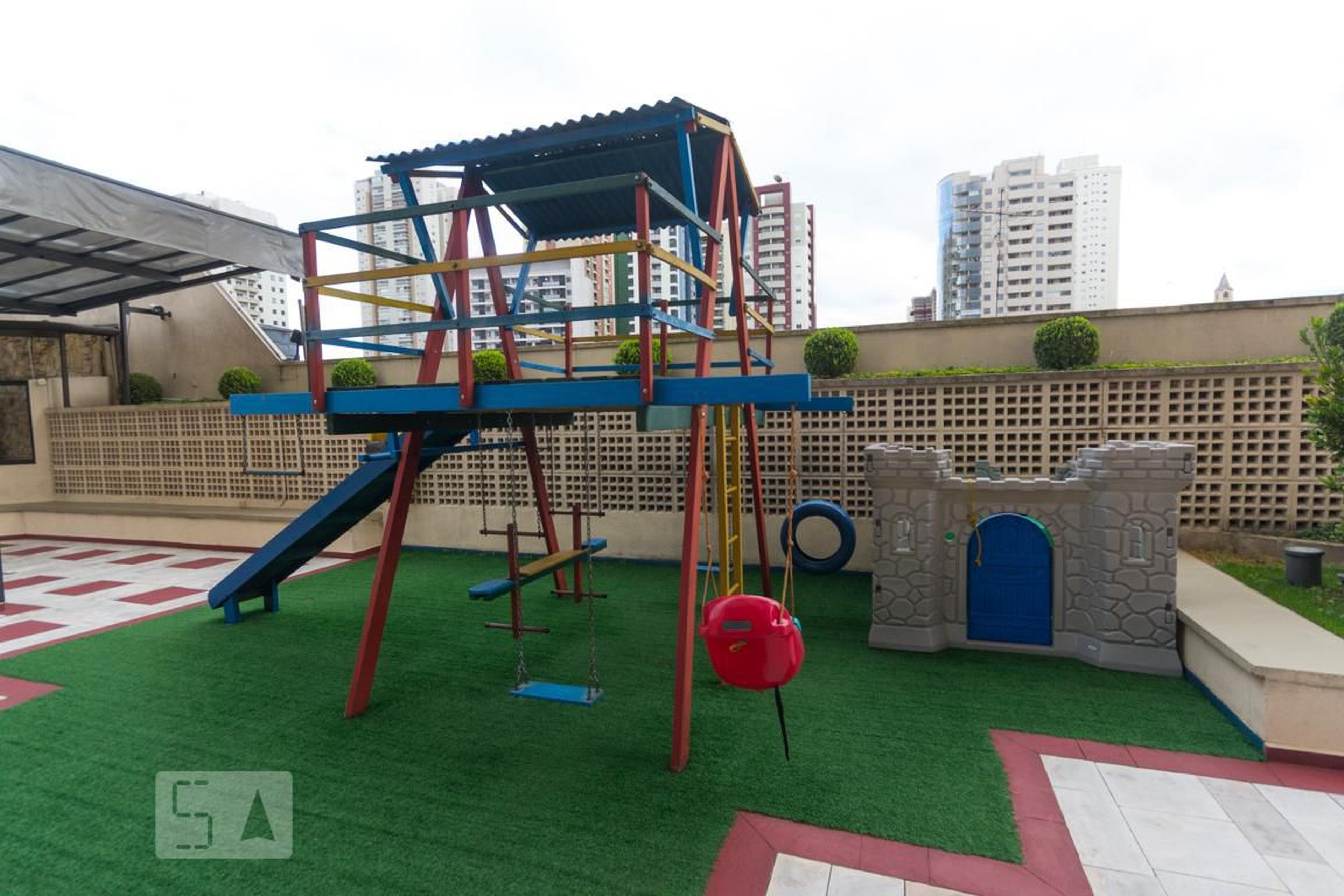 Playground - Ed. Palais Pierre Labatut