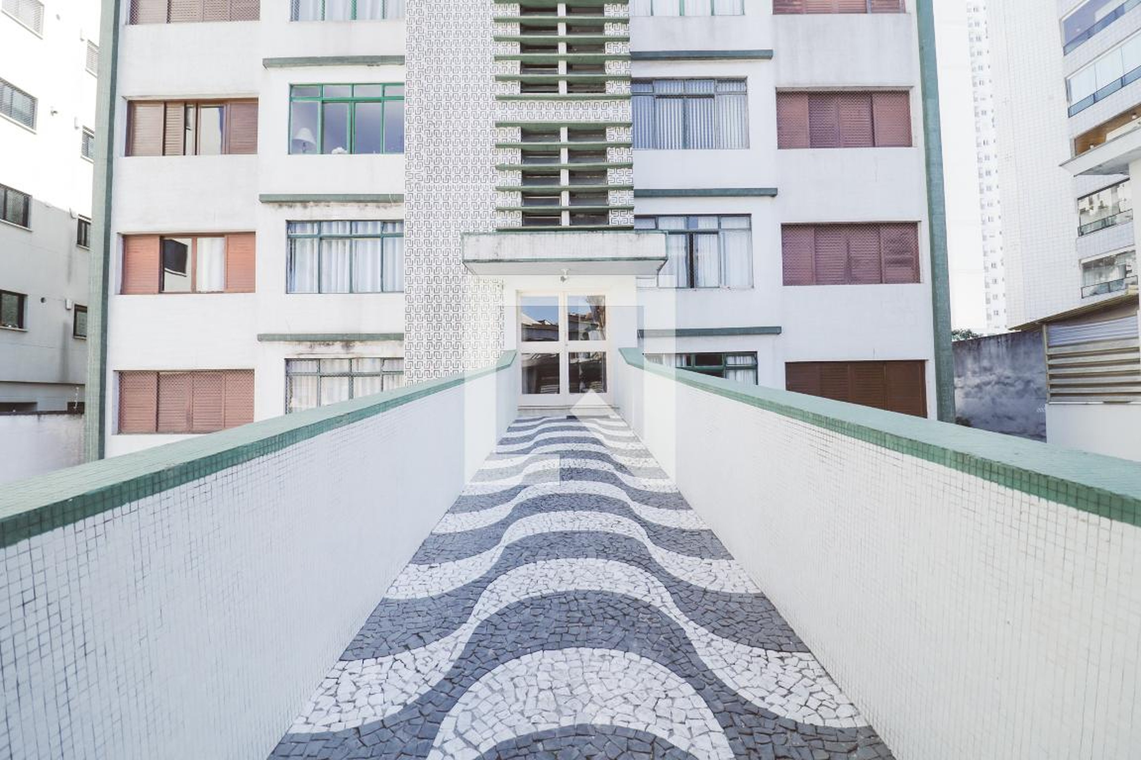 Entrada Condomínio em Rua Rubiácea, 201