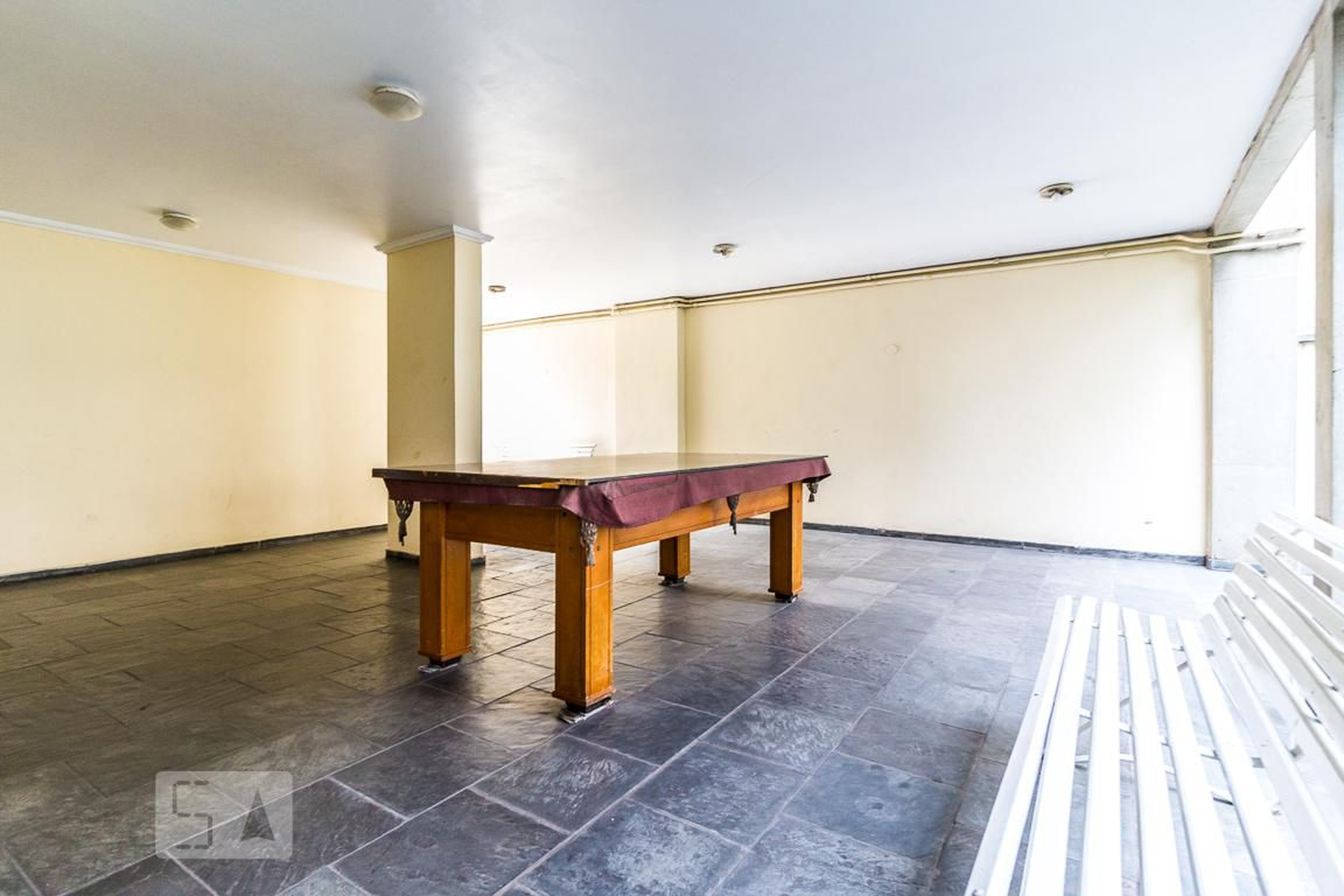 Condomínio - Flavia Maria