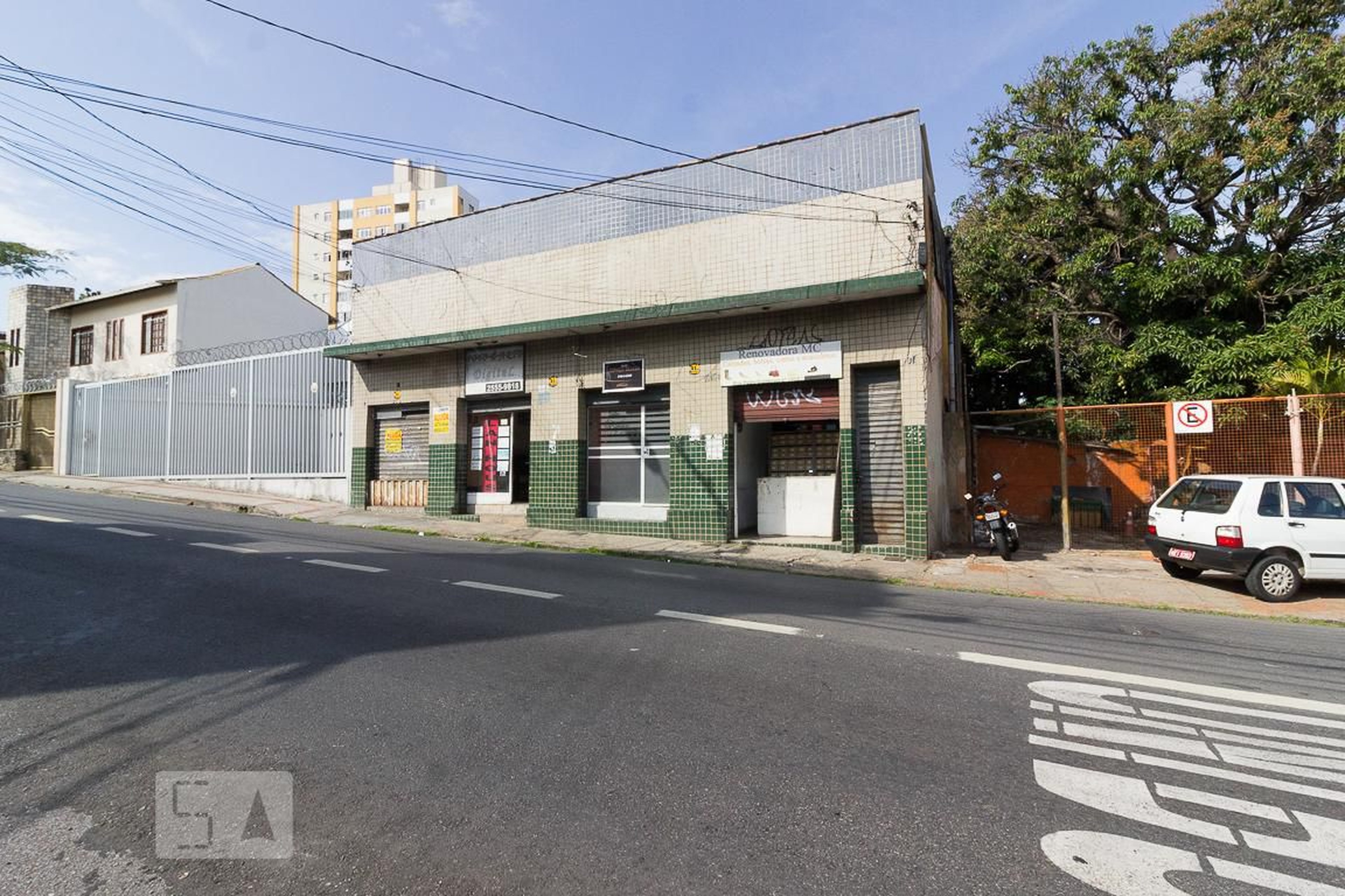 Fachada Condomínio em Rua Padre Eustáquio, 1015