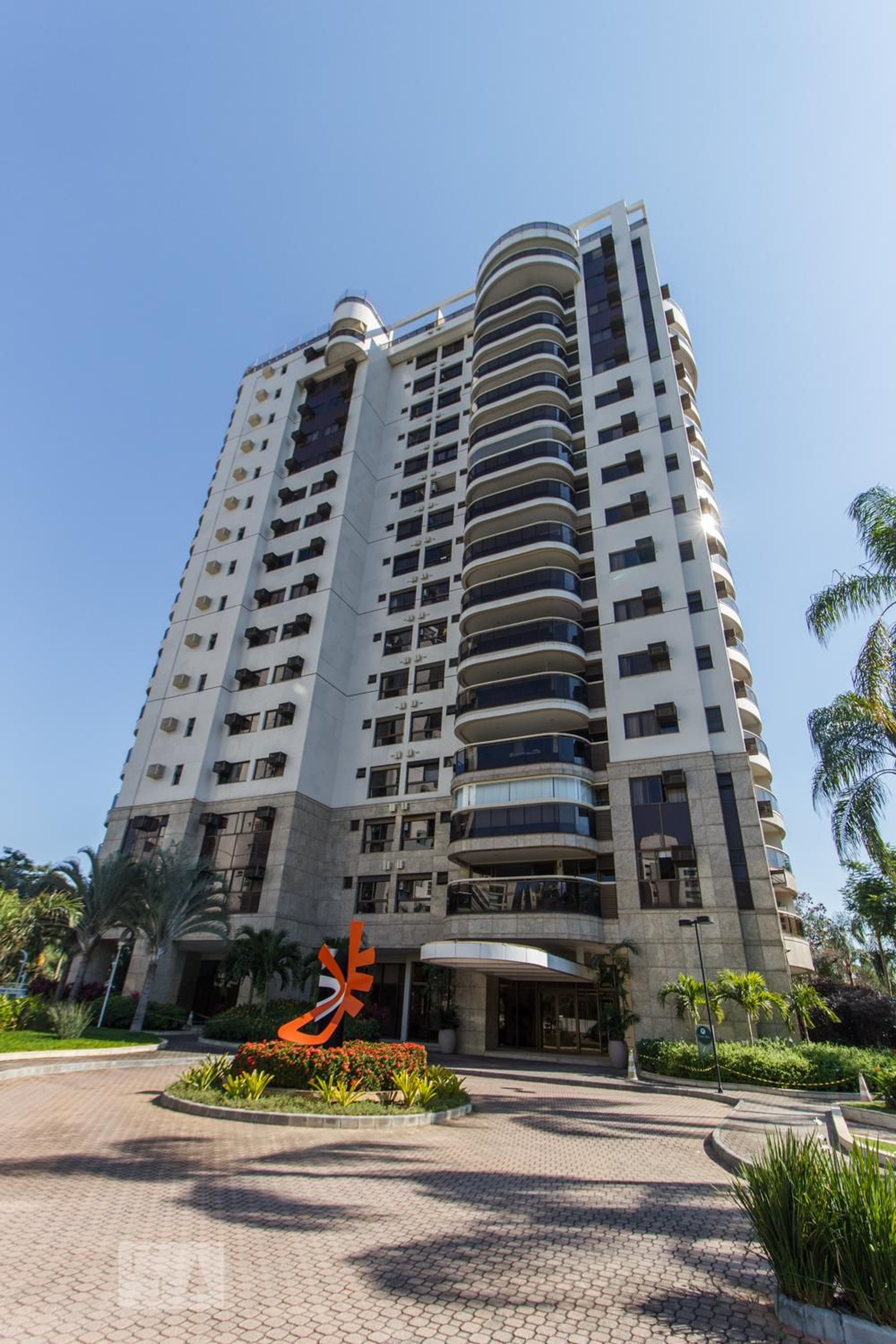 Fachada do prédio Condomínio Península