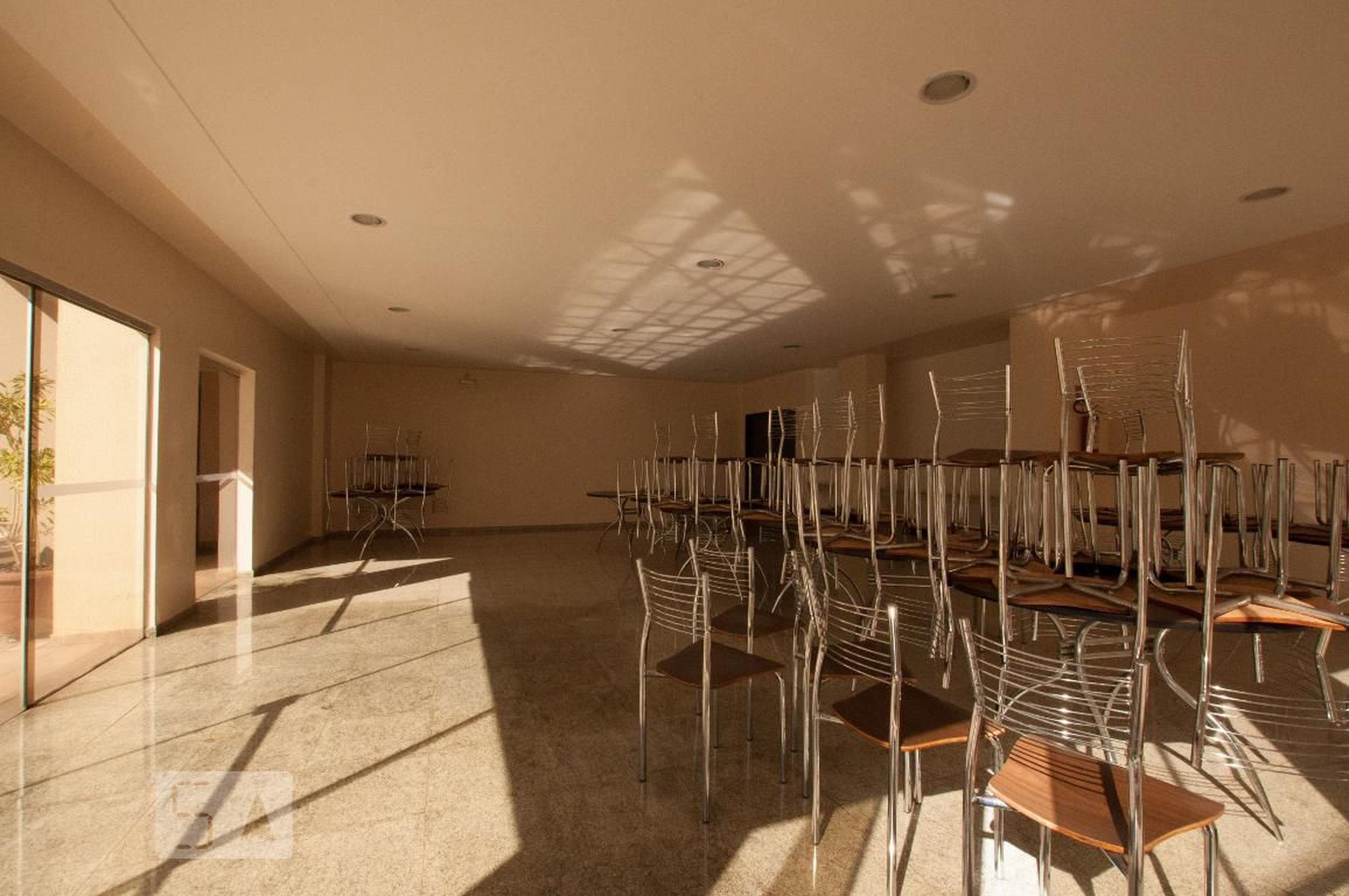 área comum Condomínio em Rua S, 81