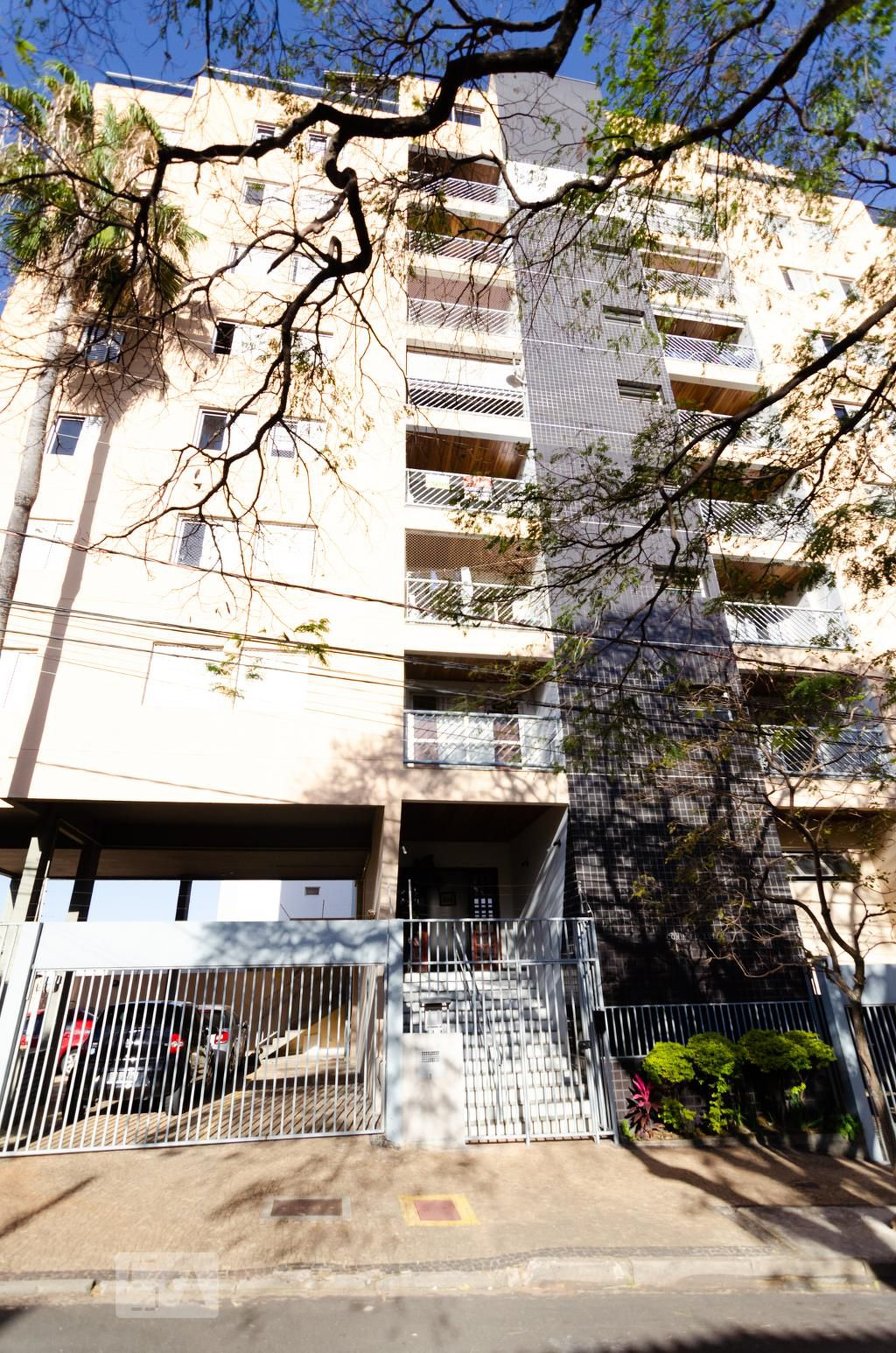 Fachada do prédio Condomínio Luiza