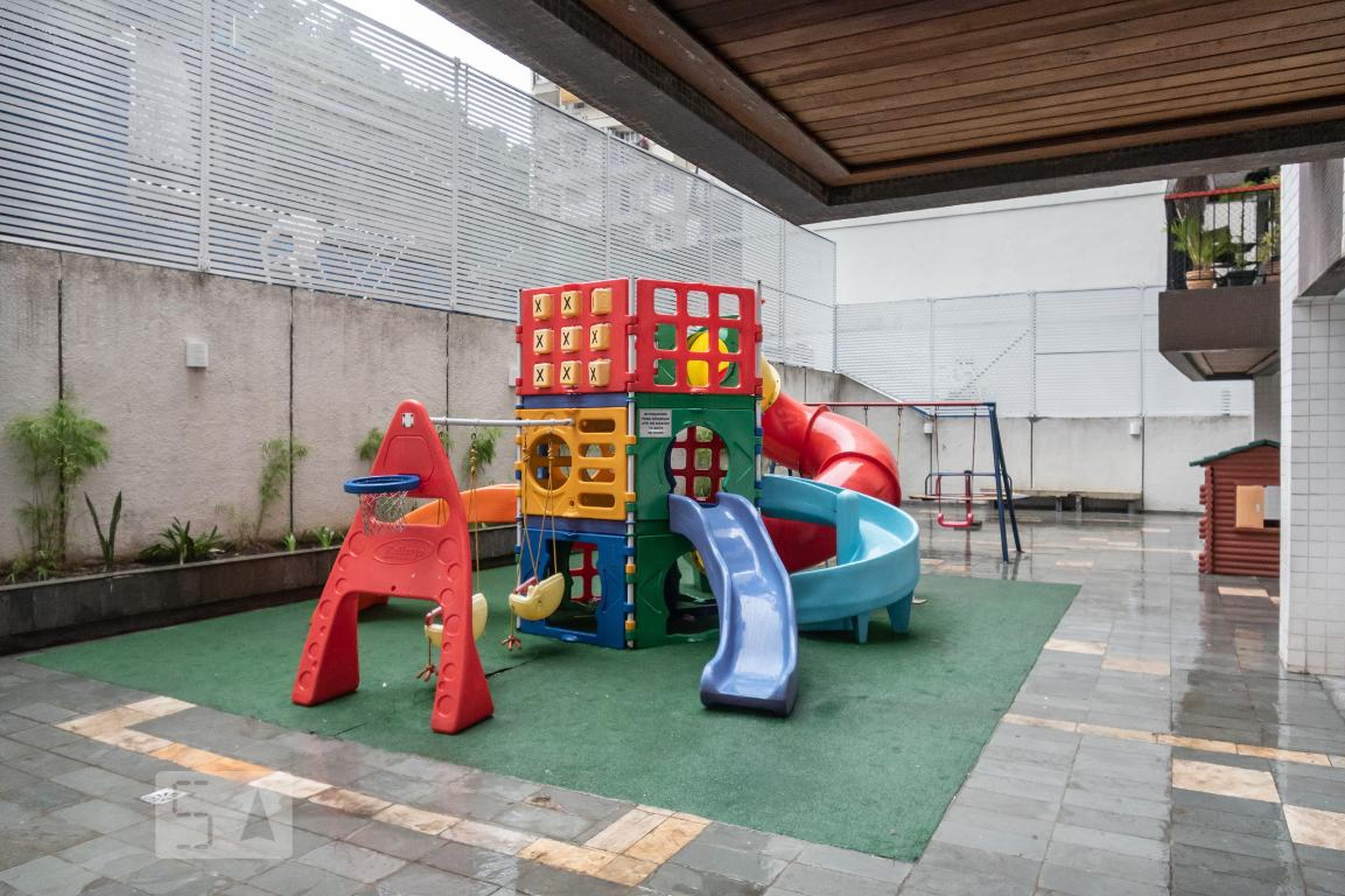 Playground - Edifício Maison Saint Marcelin