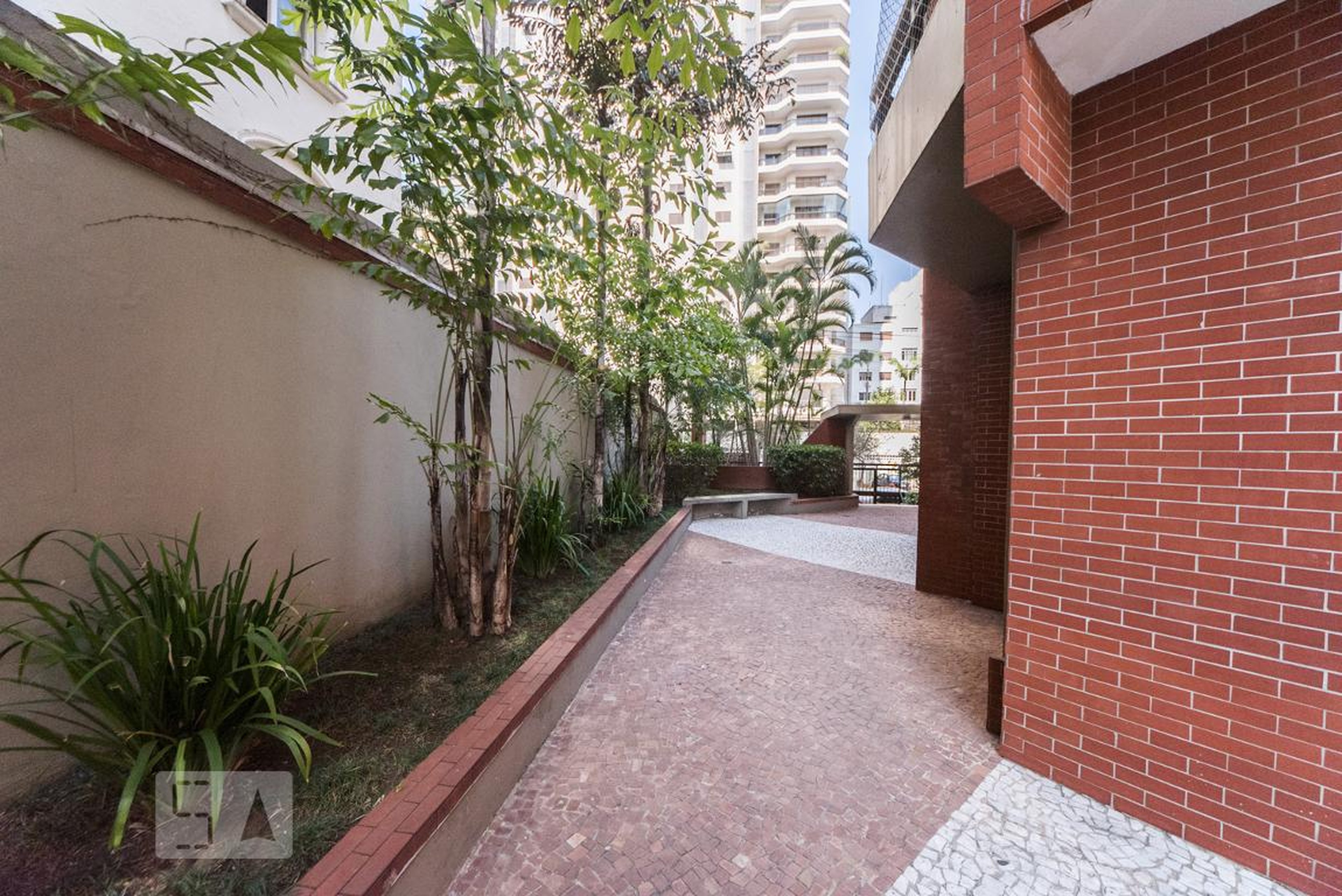 Área Externa - Edifício Juliana