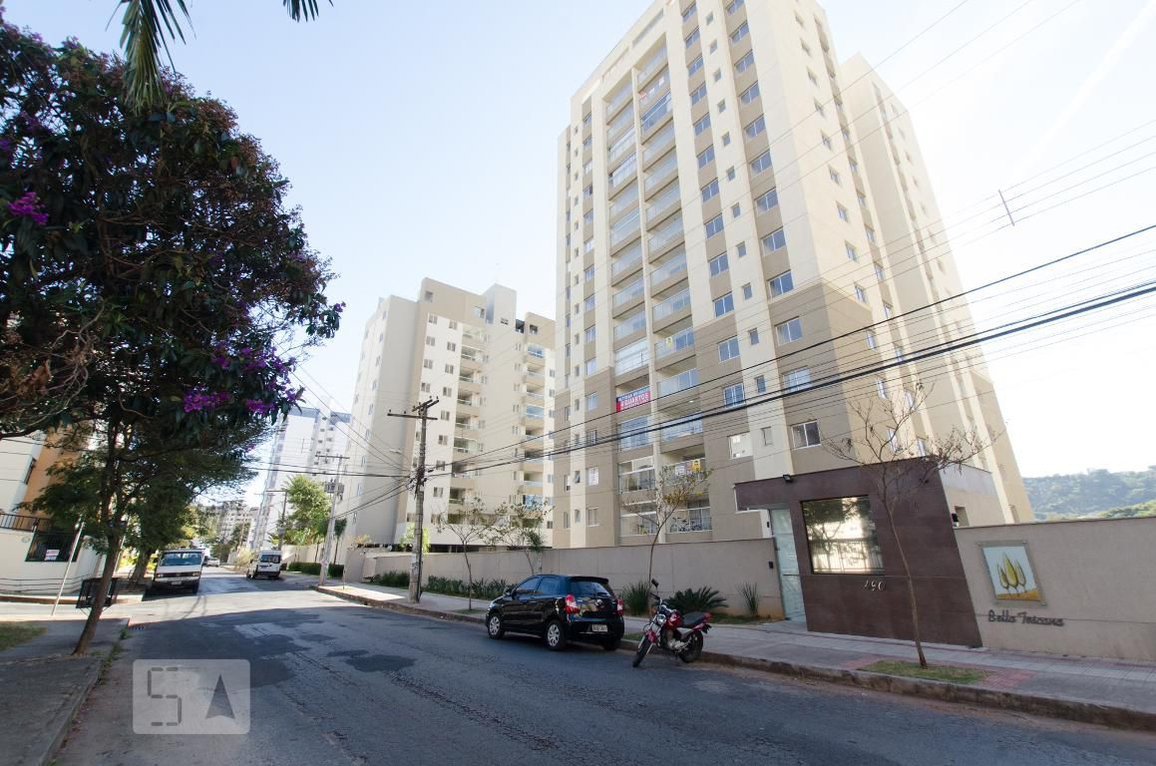 Fachada do Condomínio Edifício Bela Toscana