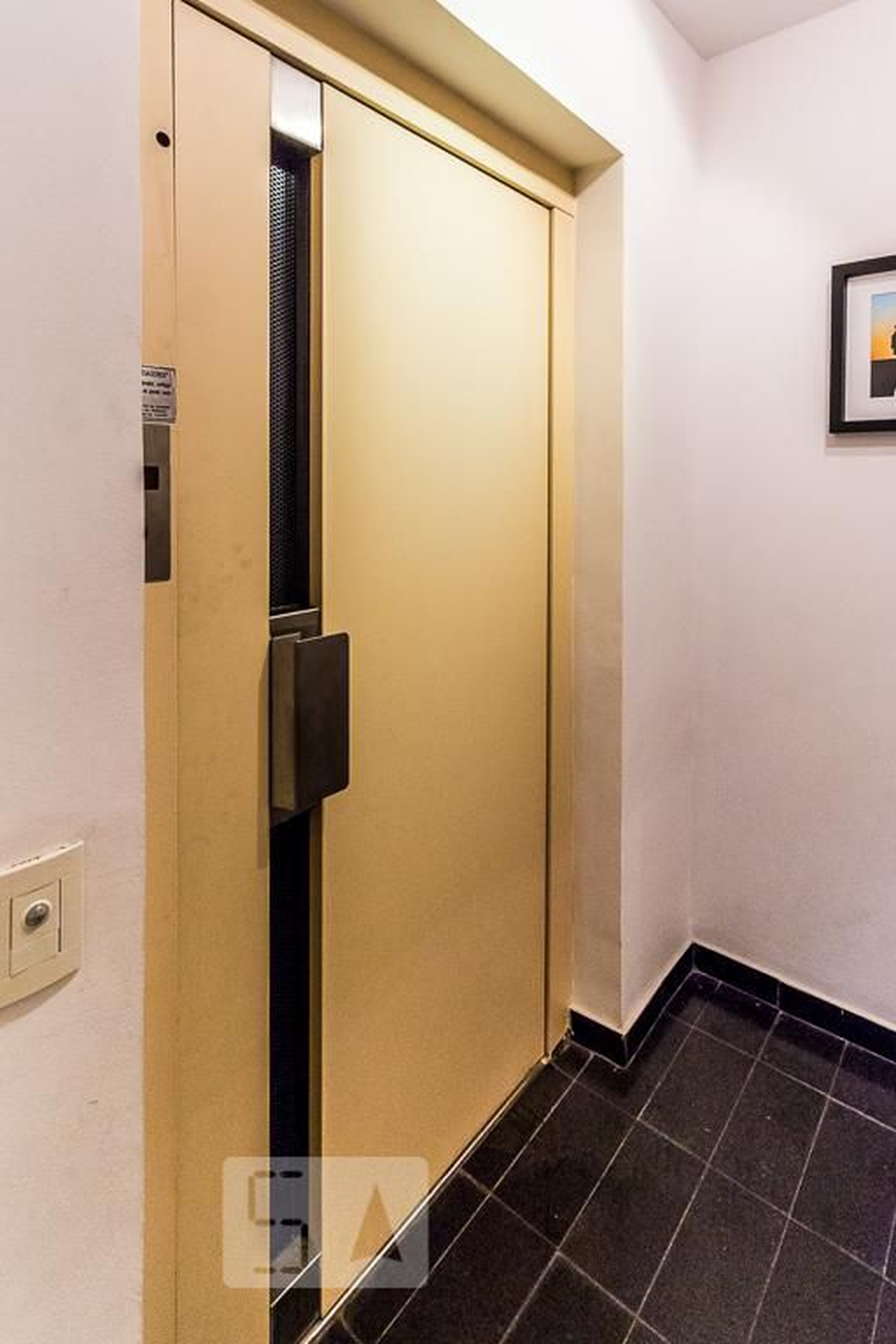 Elevador - The Mackintosh Tower