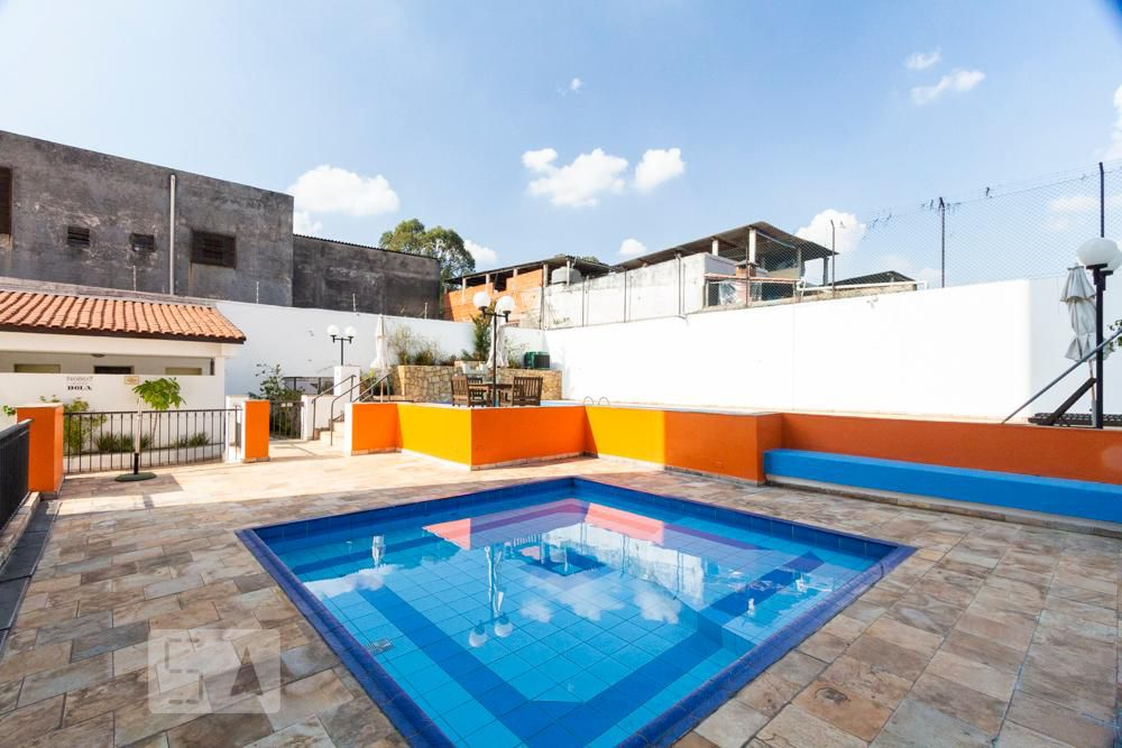 Piscina infantil - Edifício Nevada